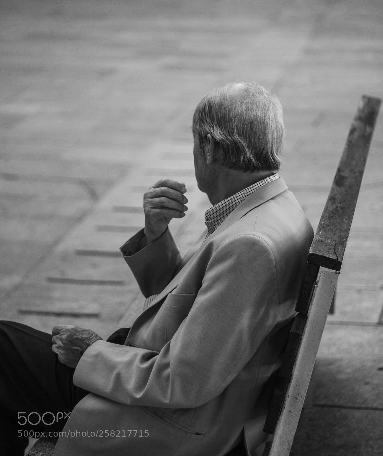 Canon EOS 50D sample photo. Bench photography