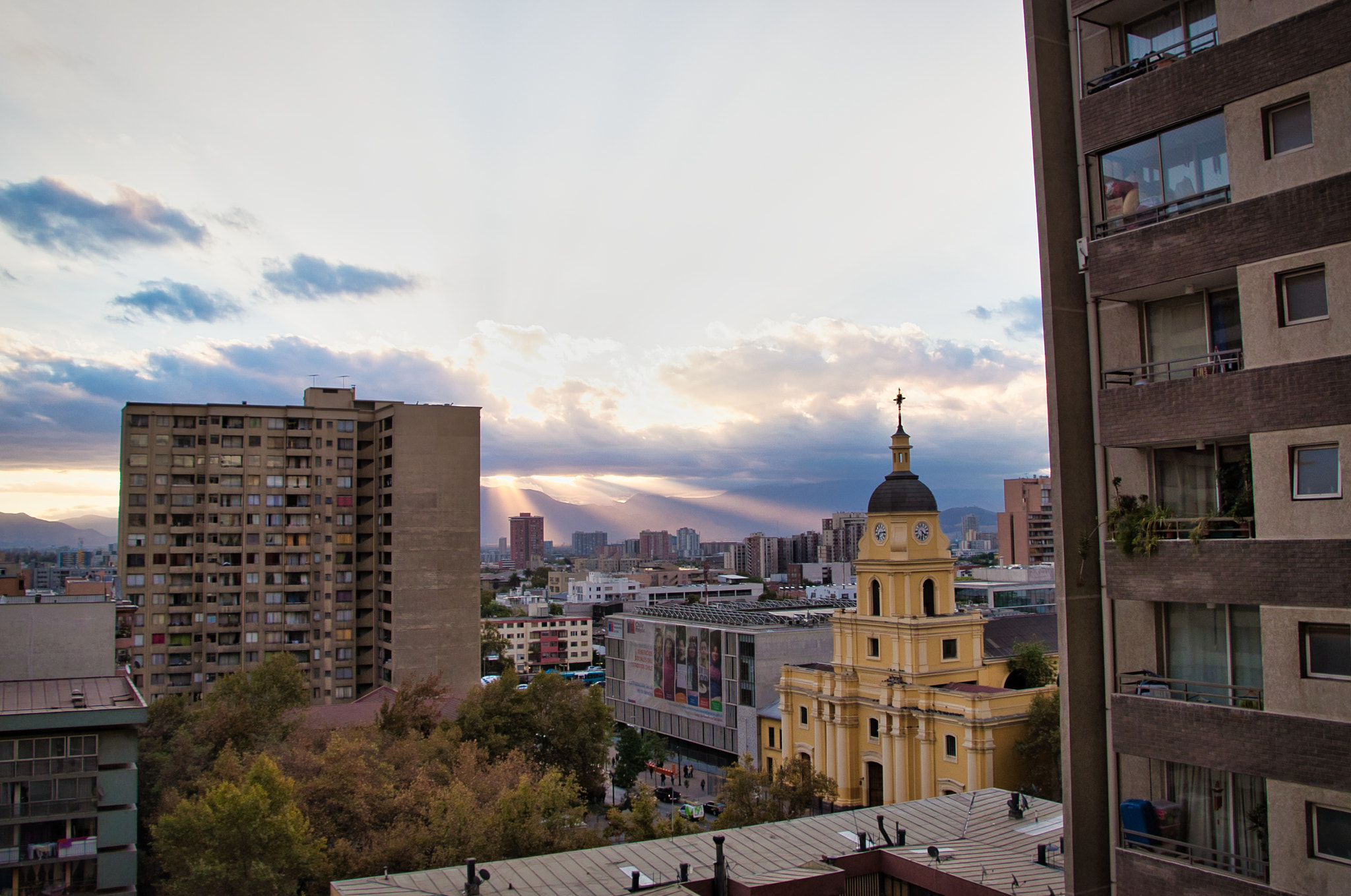 Nikon D5600 sample photo. Atardecer en santiago photography