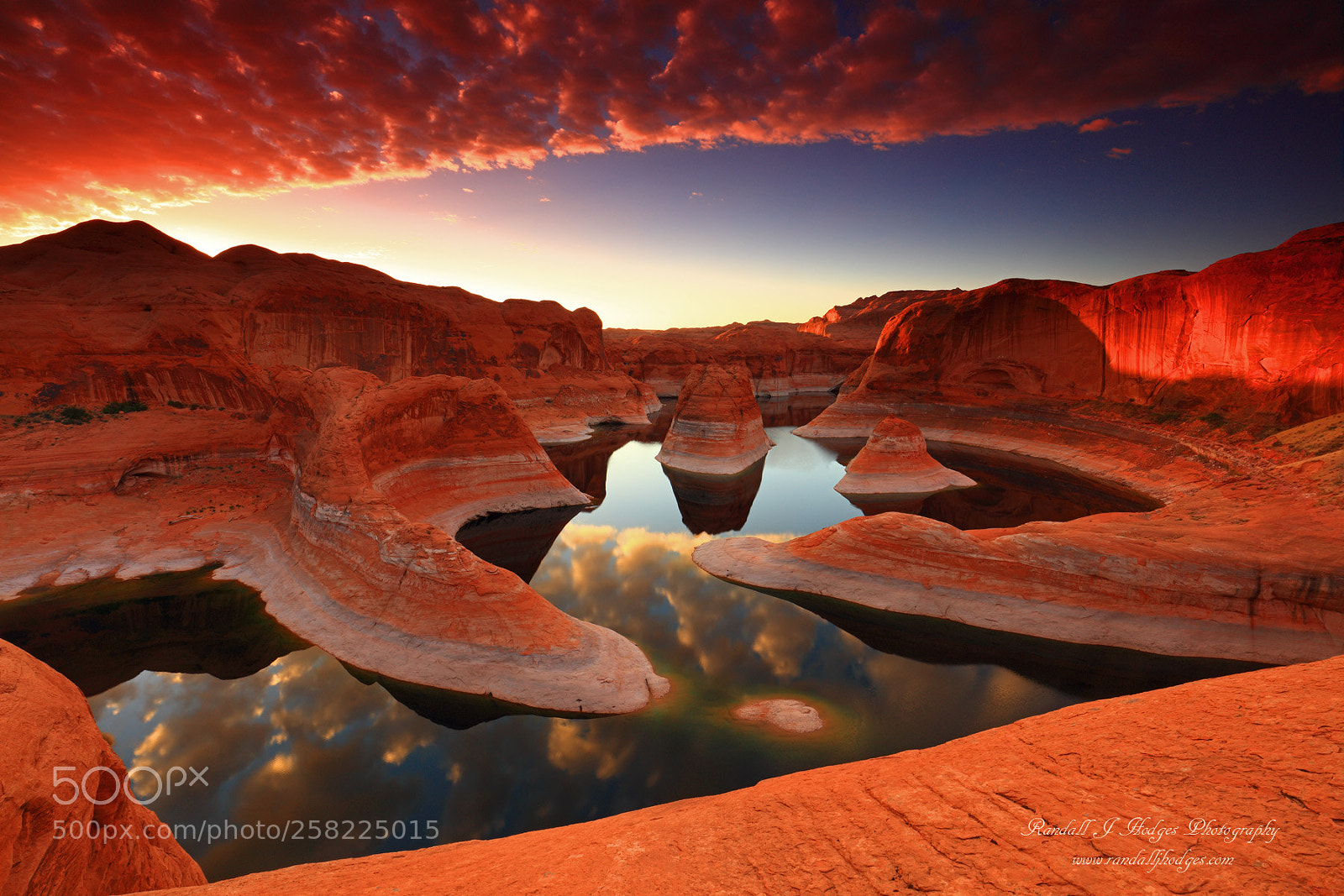Canon EOS 5DS R sample photo. Sunrise reflections in reflection photography