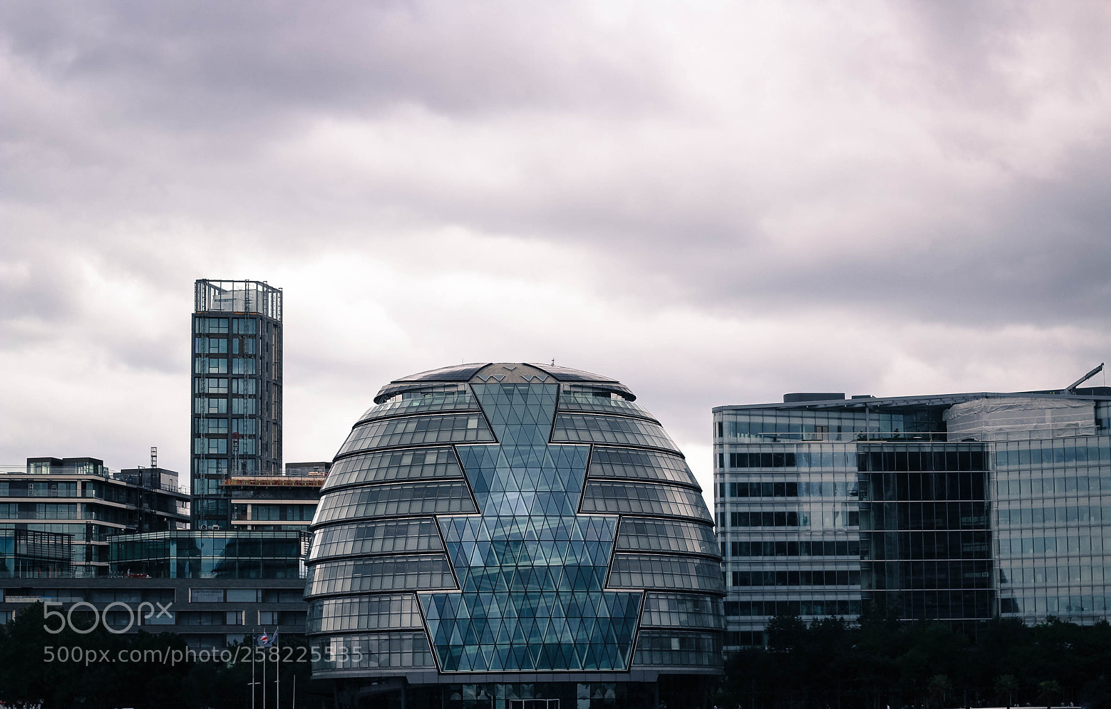 Canon EOS 600D (Rebel EOS T3i / EOS Kiss X5) sample photo. London skyline photography