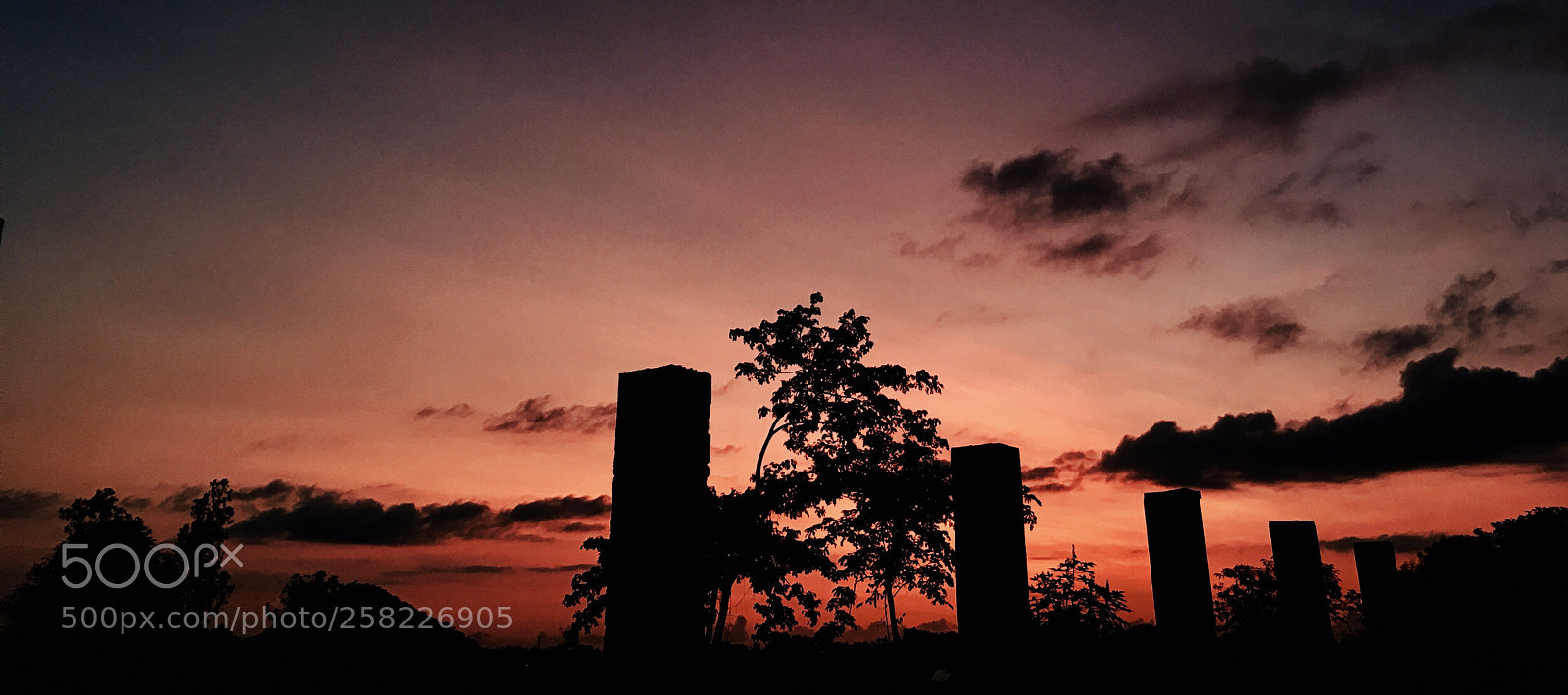 Apple iPhone 6s Plus sample photo. Red sky photography