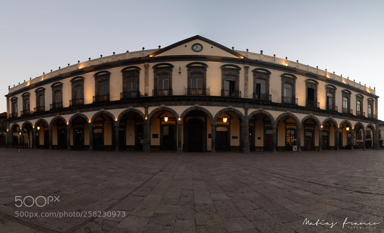 Canon EOS 80D sample photo. Palacio municipal photography