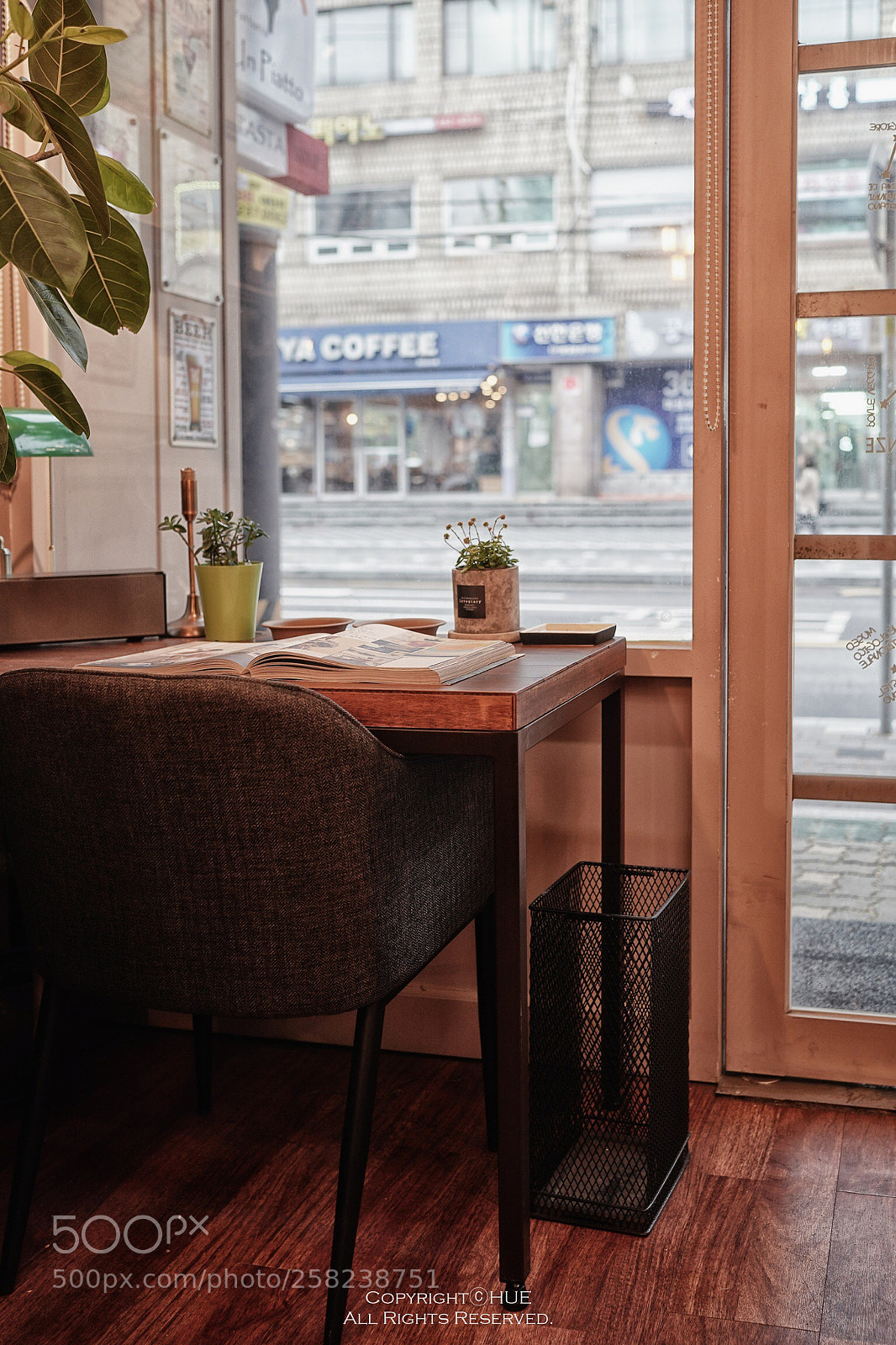 Sony a9 sample photo. In the restaurant photography