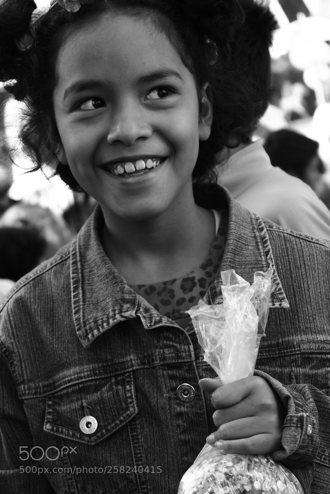 Canon EOS 1300D (EOS Rebel T6 / EOS Kiss X80) sample photo. Childrenhood photography