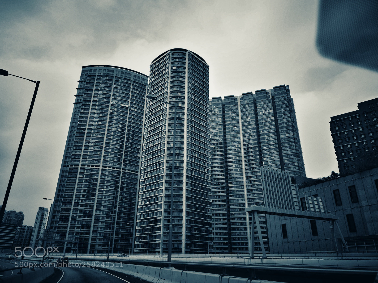 Olympus OM-D E-M1 Mark II sample photo. Feeling blue photography