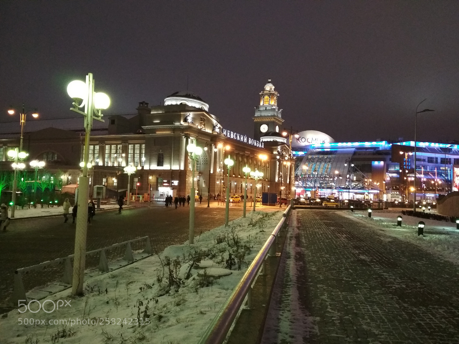 Xiaomi Redmi 4X sample photo. Киевский вокзал в огнях. photography