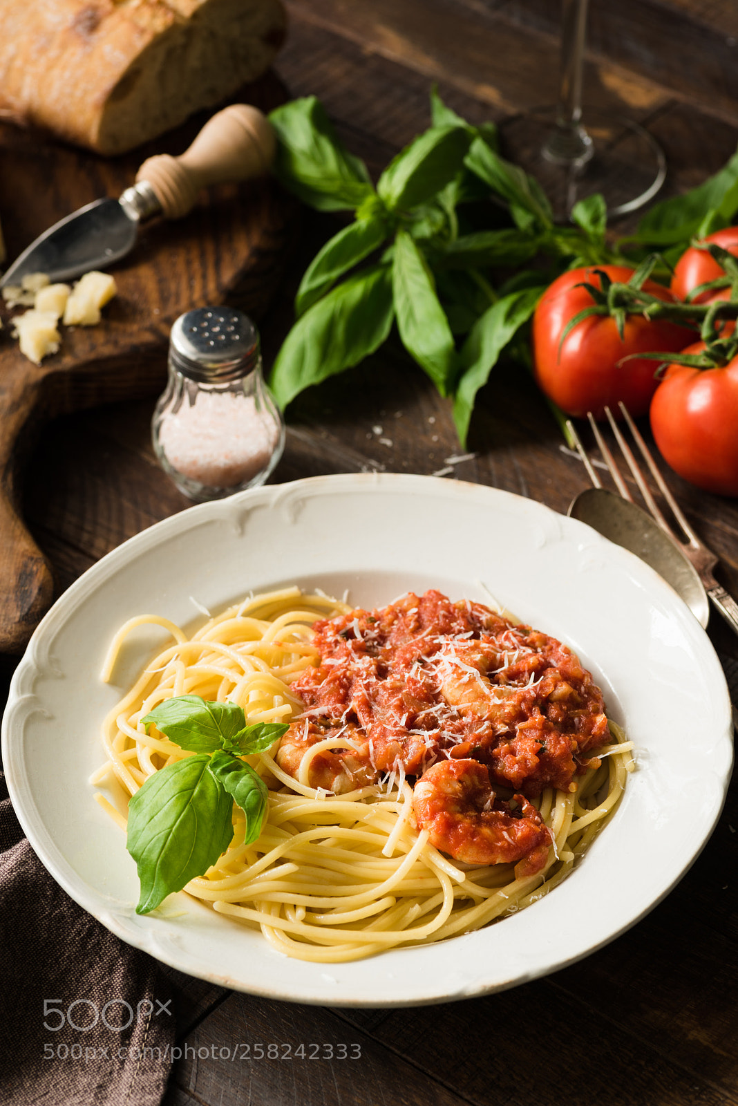 Nikon D810 sample photo. Spaghetti with tomato sauce photography