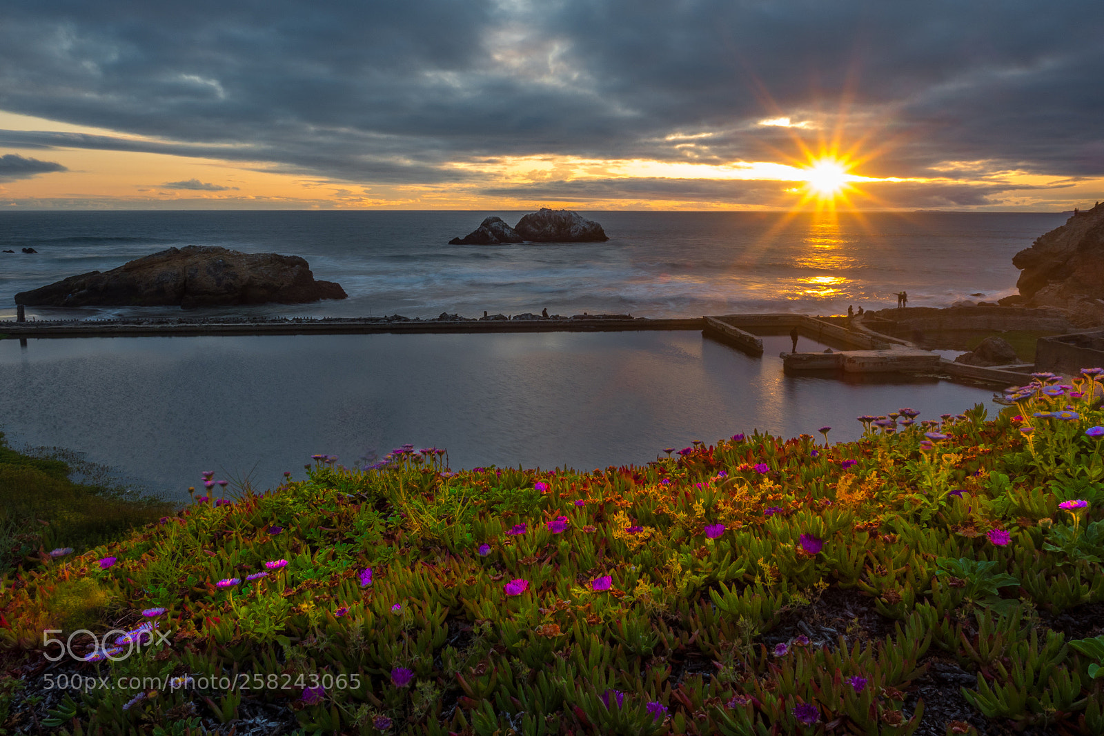 Olympus OM-D E-M1 Mark II sample photo. Sunset at sutro baths photography