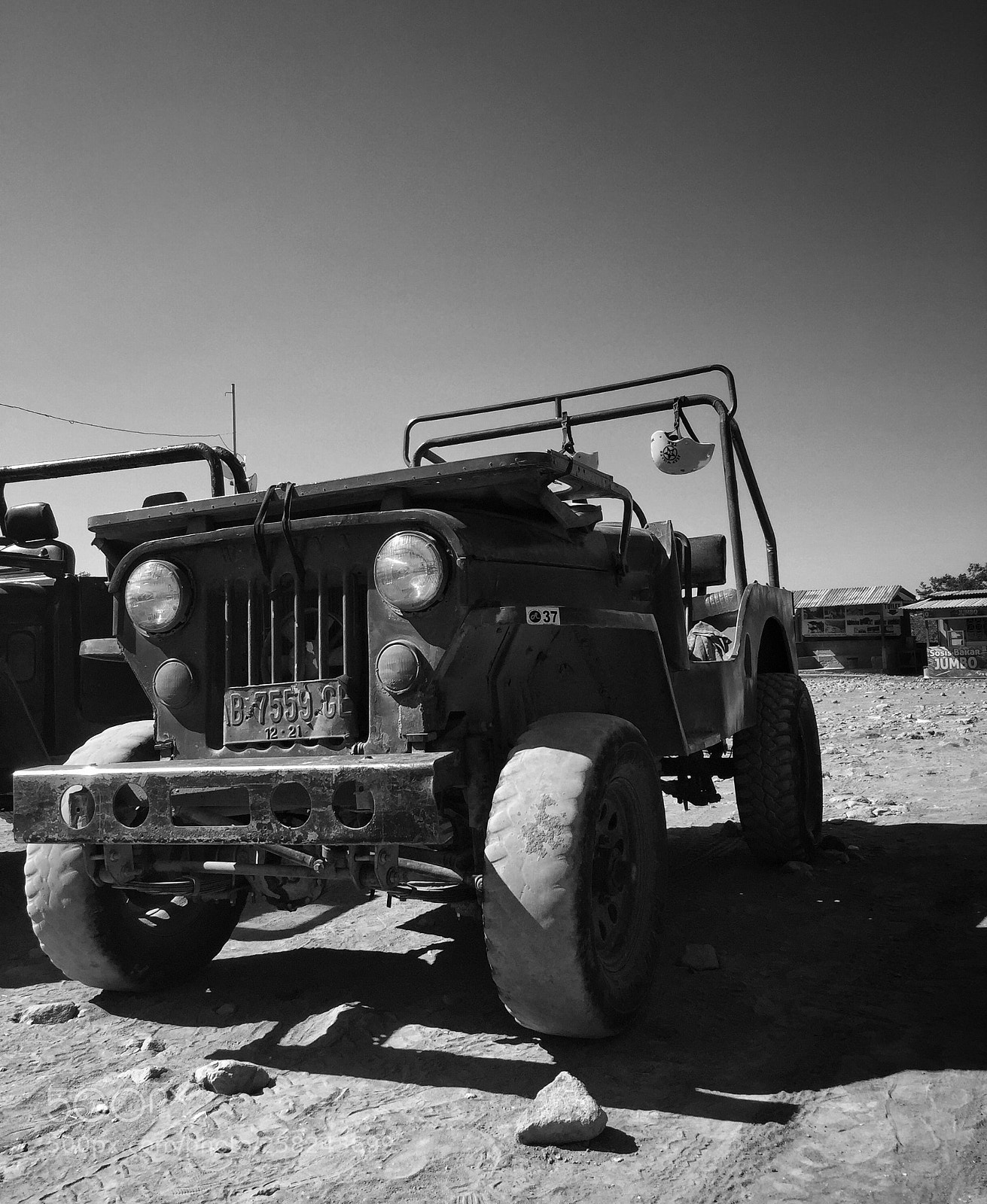 Apple iPhone 6 sample photo. Adventure jeep photography