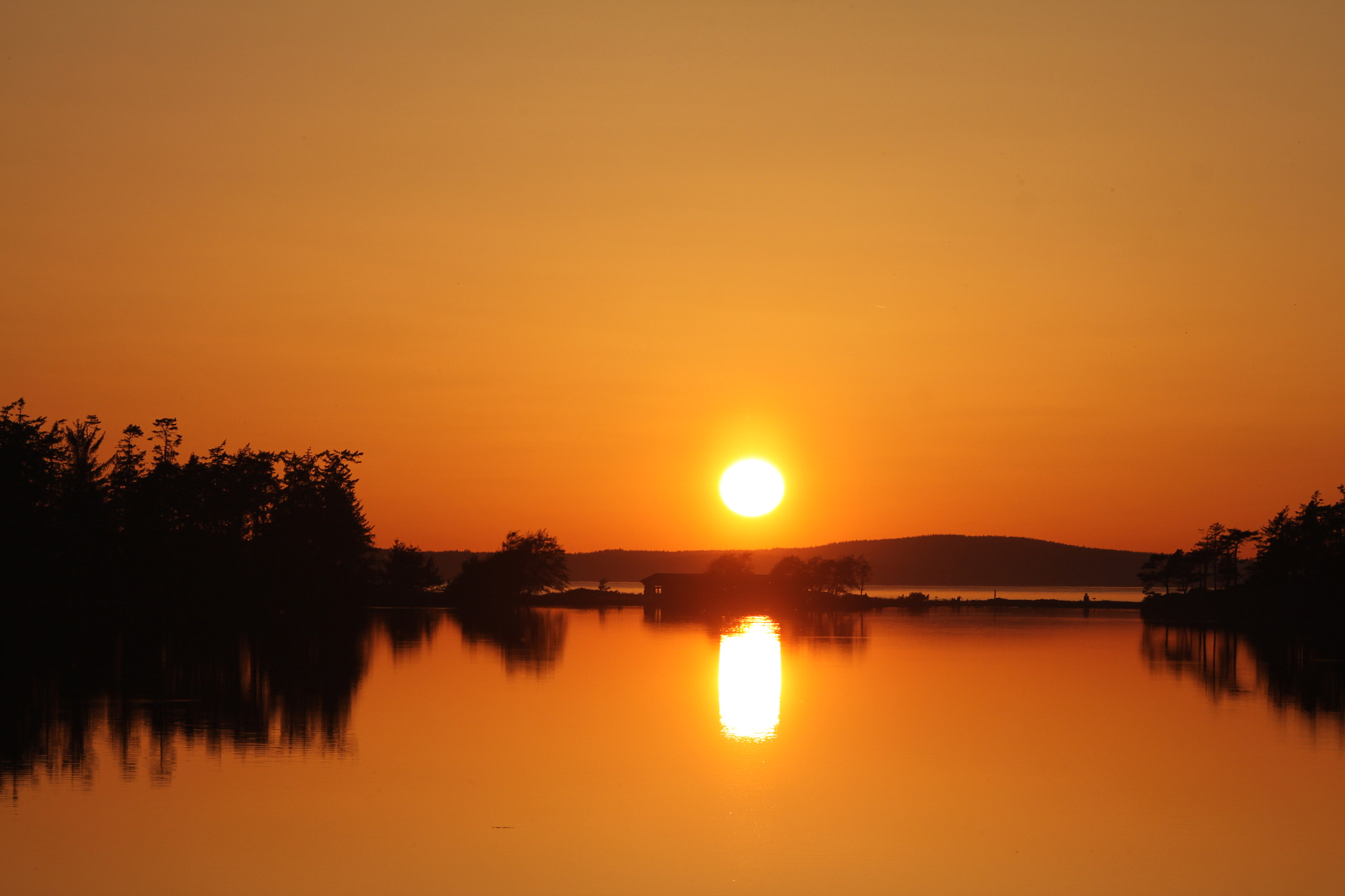 Canon EF-S 55-250mm F4-5.6 IS II sample photo. Sunset at cranberry lake, wa photography