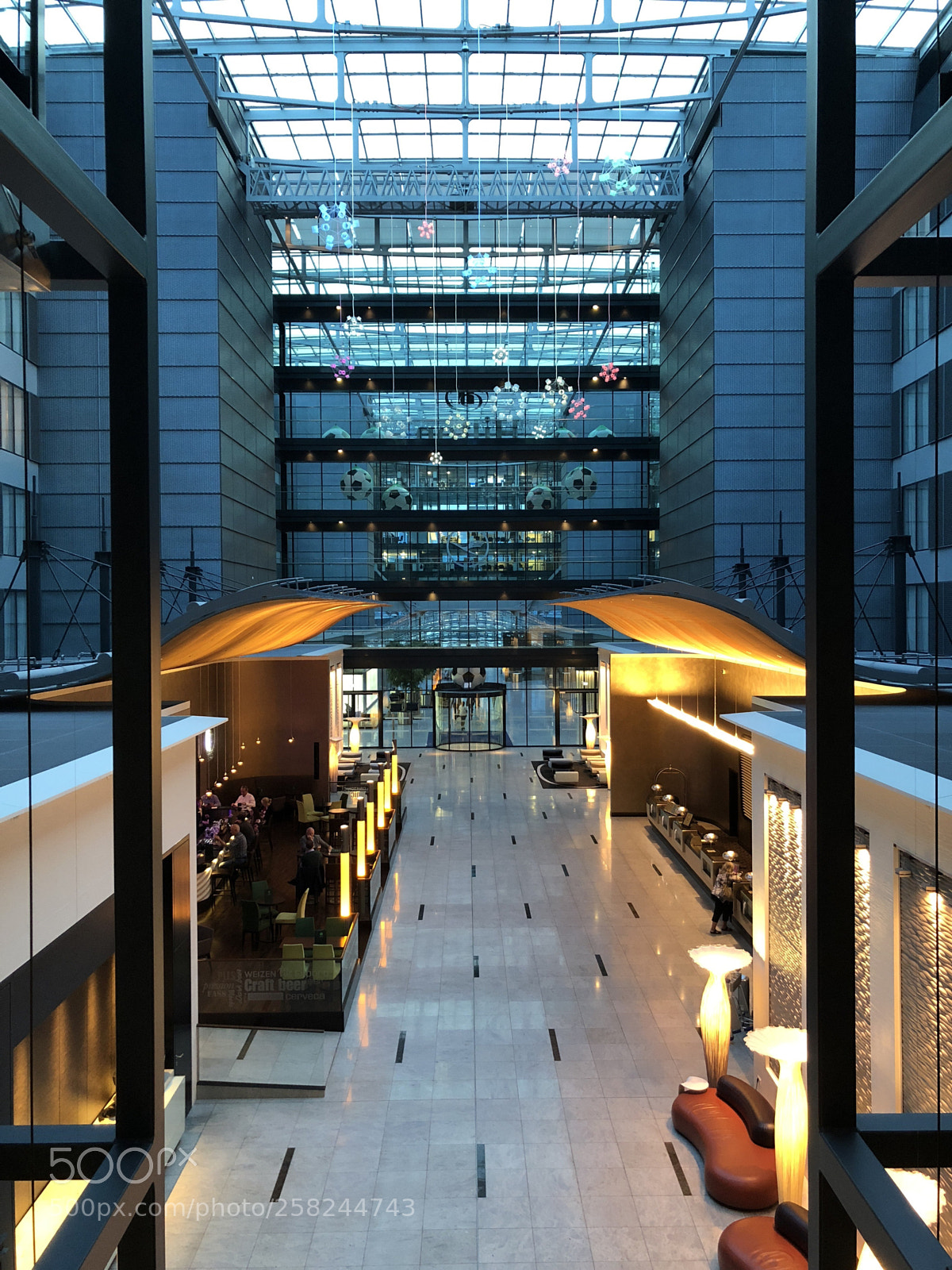 Apple iPhone X sample photo. Hilton lobby, the squaire photography
