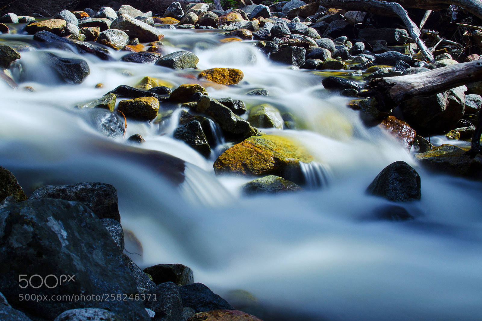 Nikon D5100 sample photo. Creek@yosemite photography