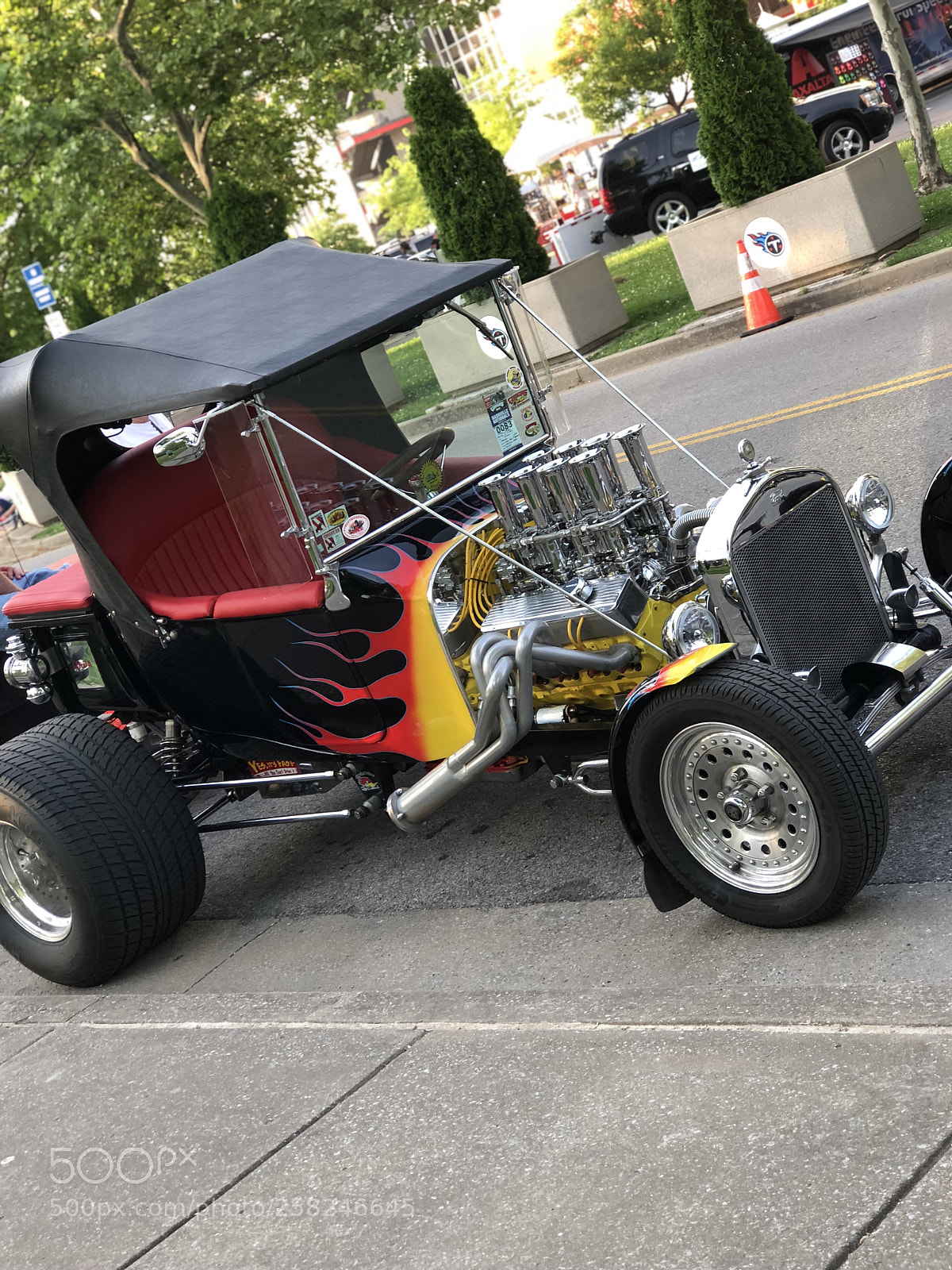 Apple iPhone 8 Plus sample photo. Hot wheels? photography