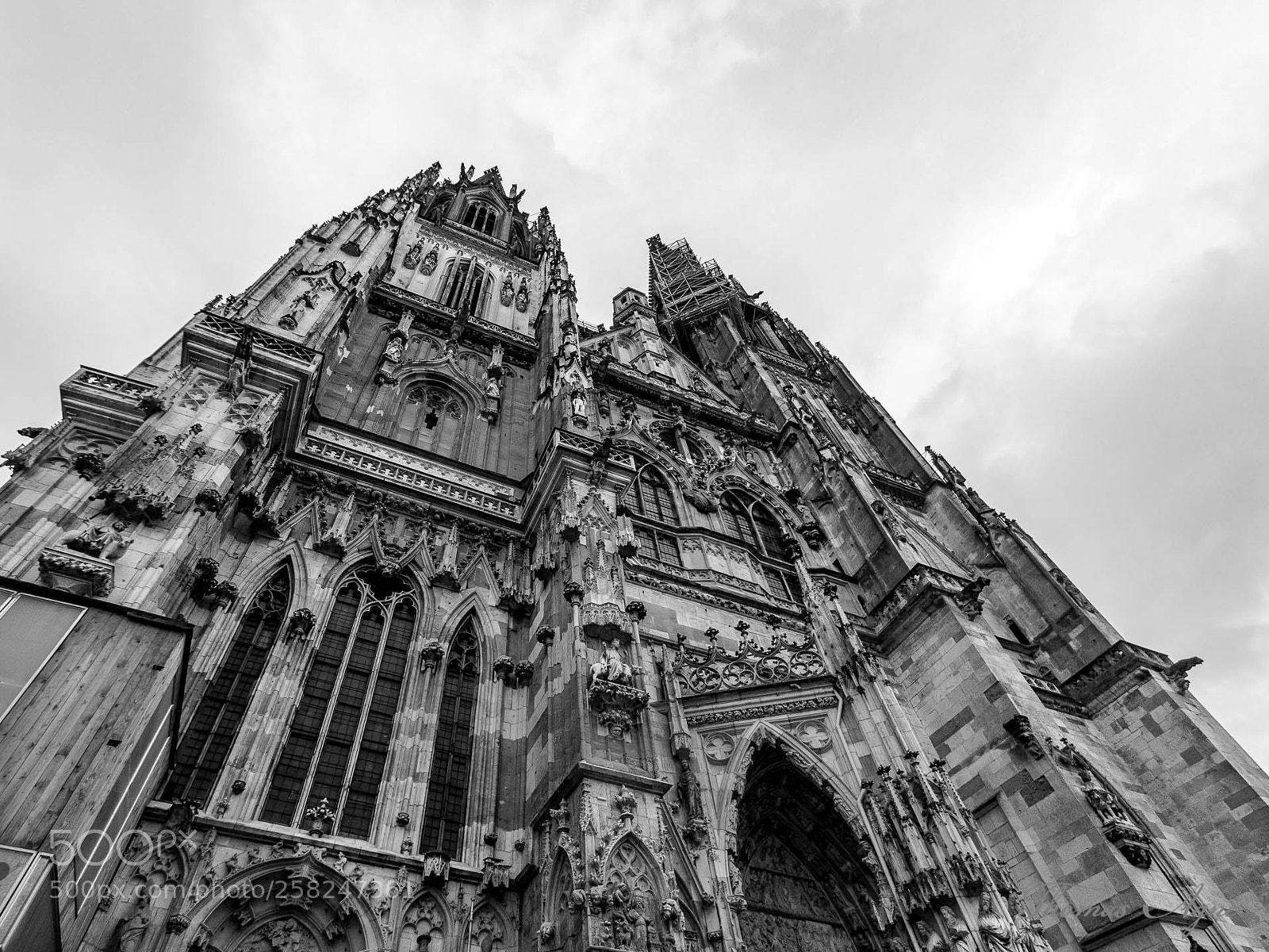 Sony a6300 sample photo. Closup of st. peter photography