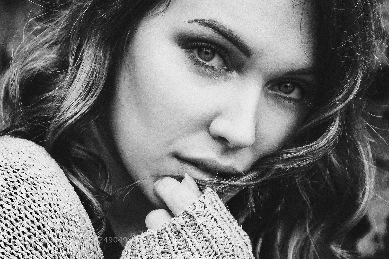 Canon EOS 80D sample photo. Outdoor portrait shooting mit photography