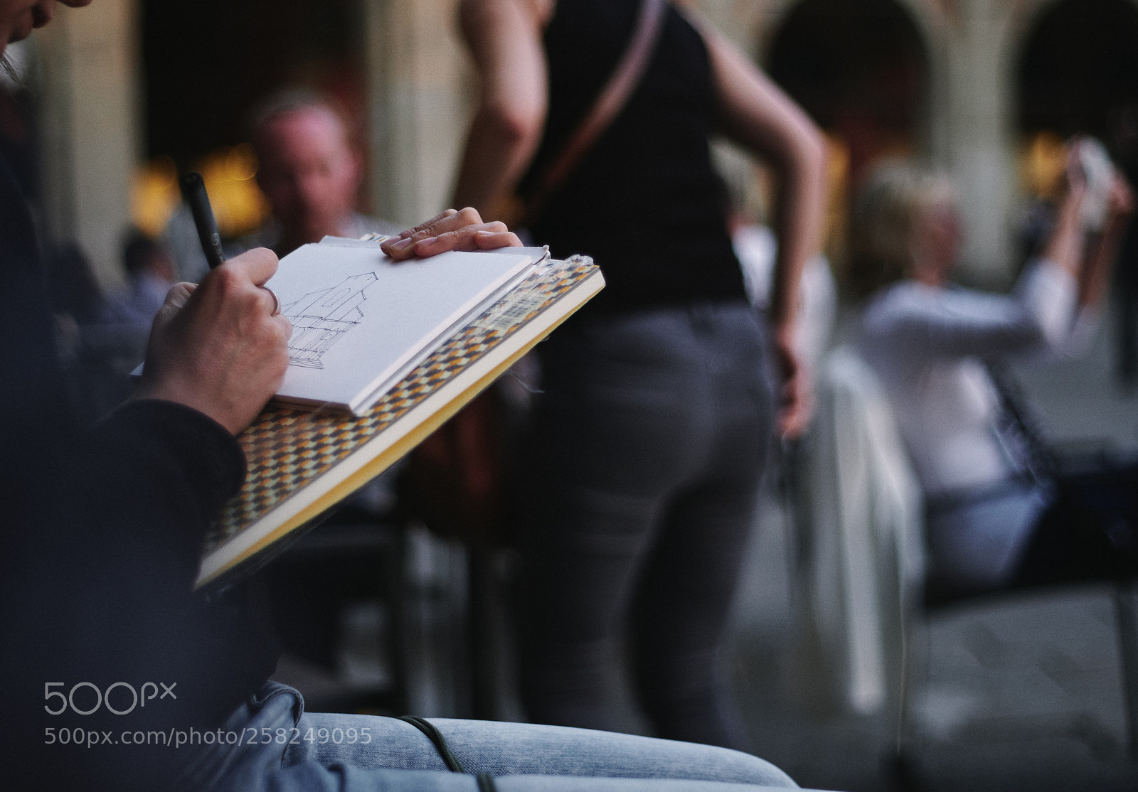 Fujifilm X-T2 sample photo. Sketching history photography