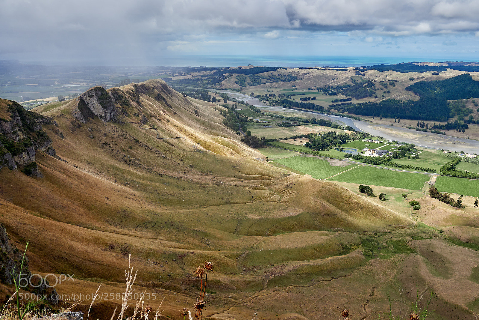 Olympus OM-D E-M1 Mark II sample photo. Te mata peak photography