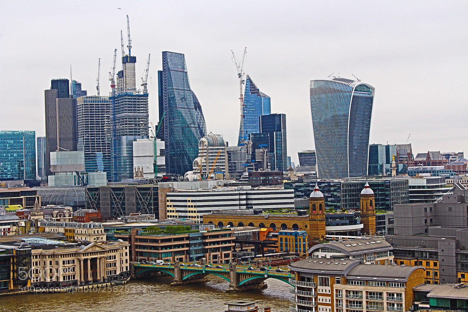 Canon EOS 700D (EOS Rebel T5i / EOS Kiss X7i) sample photo. London photography