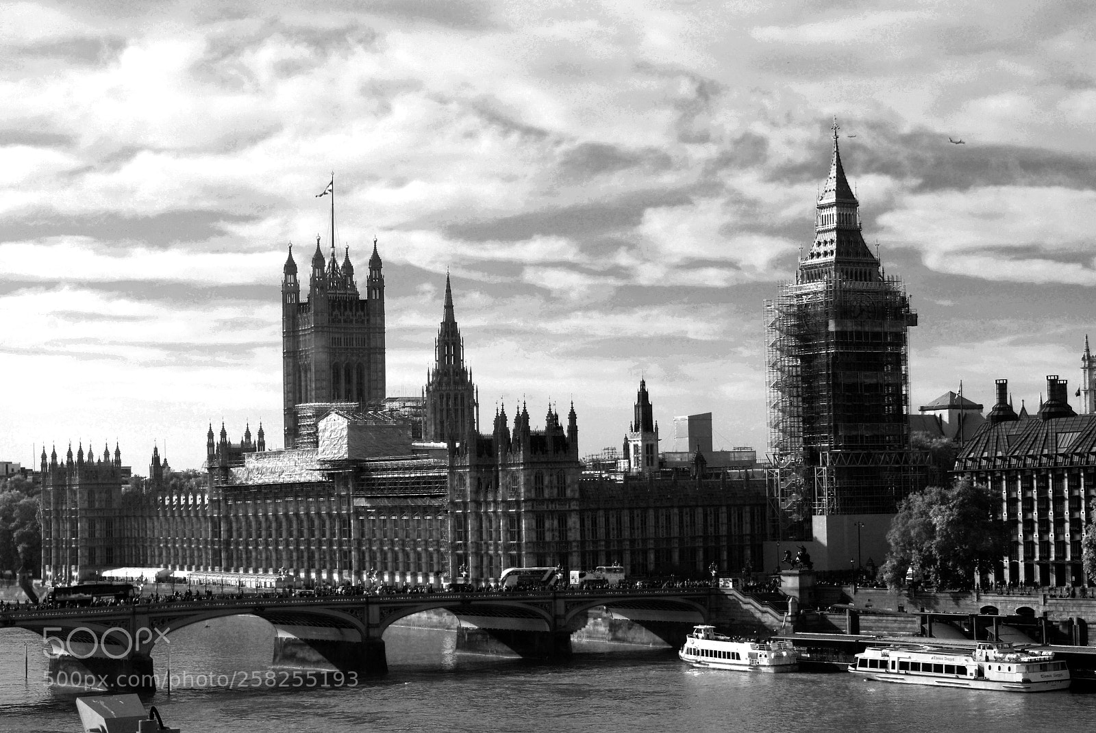Nikon D200 sample photo. Big ben under maintenance photography