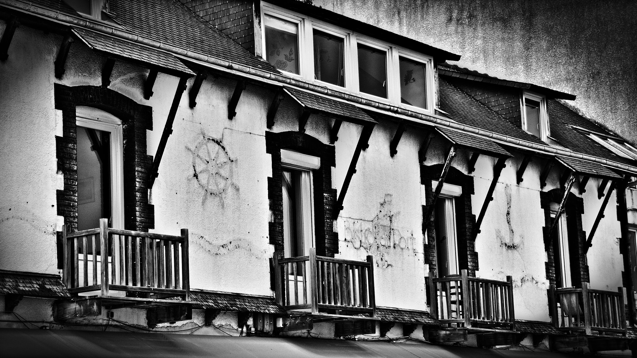 Nikon D90 sample photo. Le vieux bistrot photography