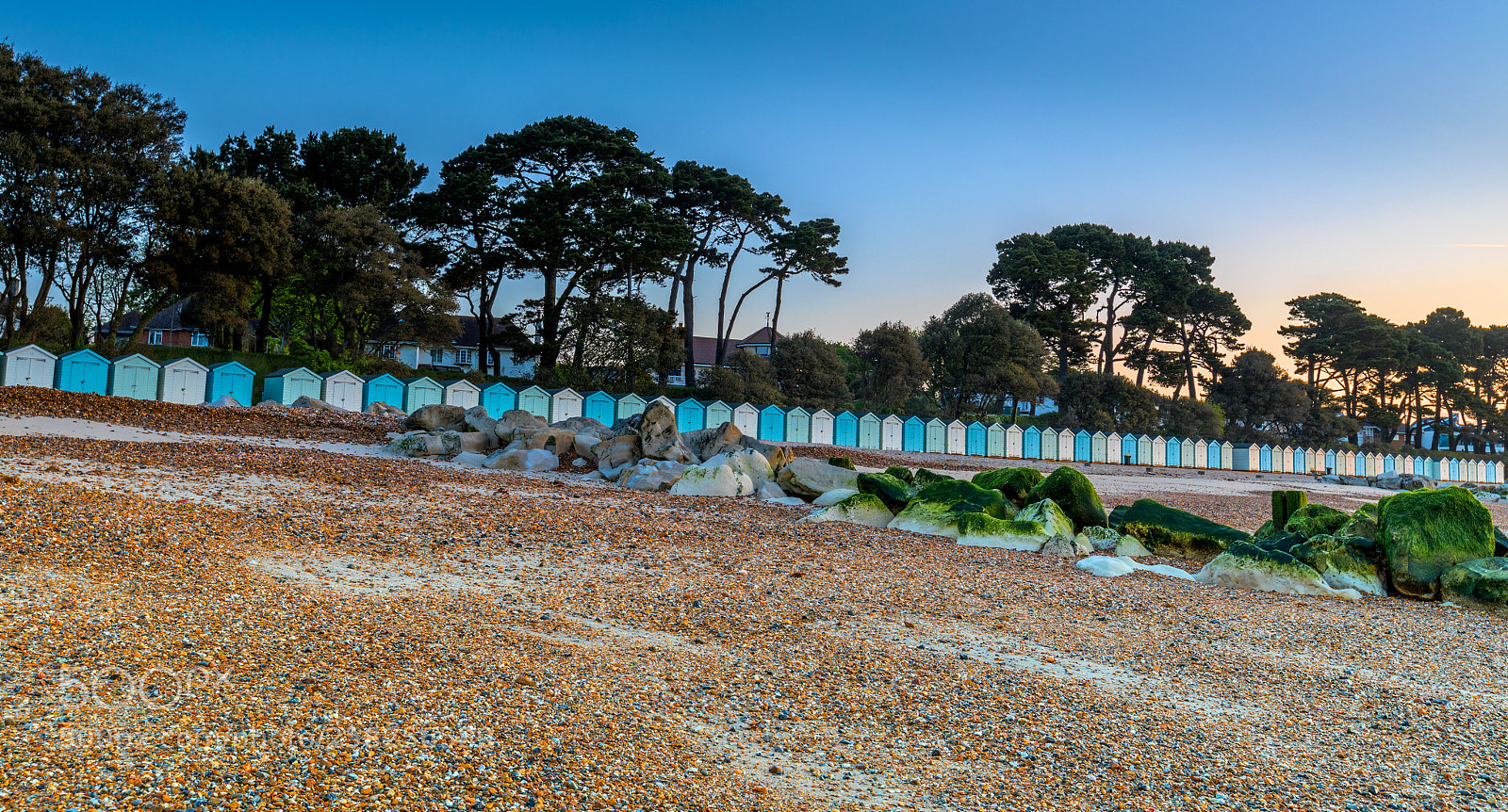 Canon EOS 5D Mark IV sample photo. Beach huts photography