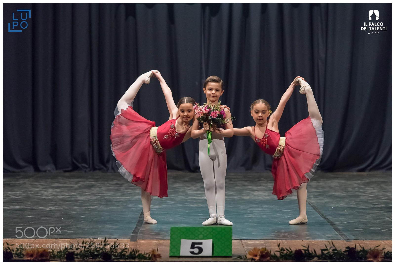 Nikon D850 sample photo. Classica gruppo baby photography