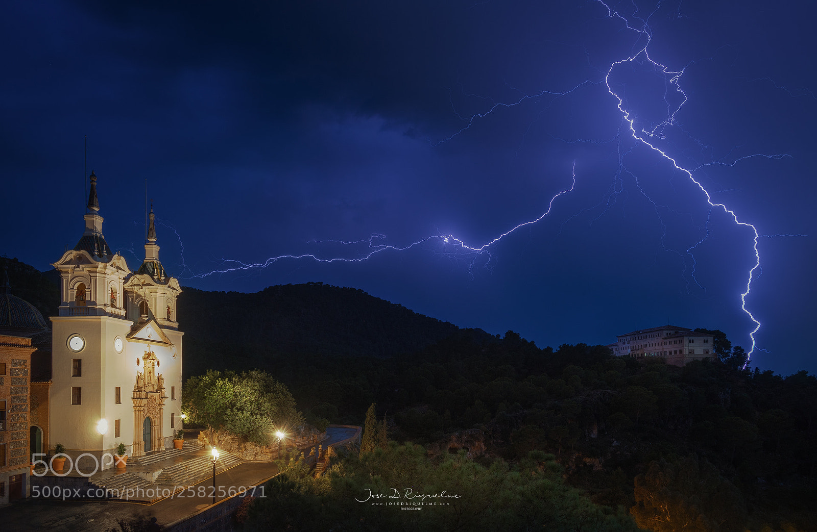 Canon EOS 6D Mark II sample photo. La fuensanta photography