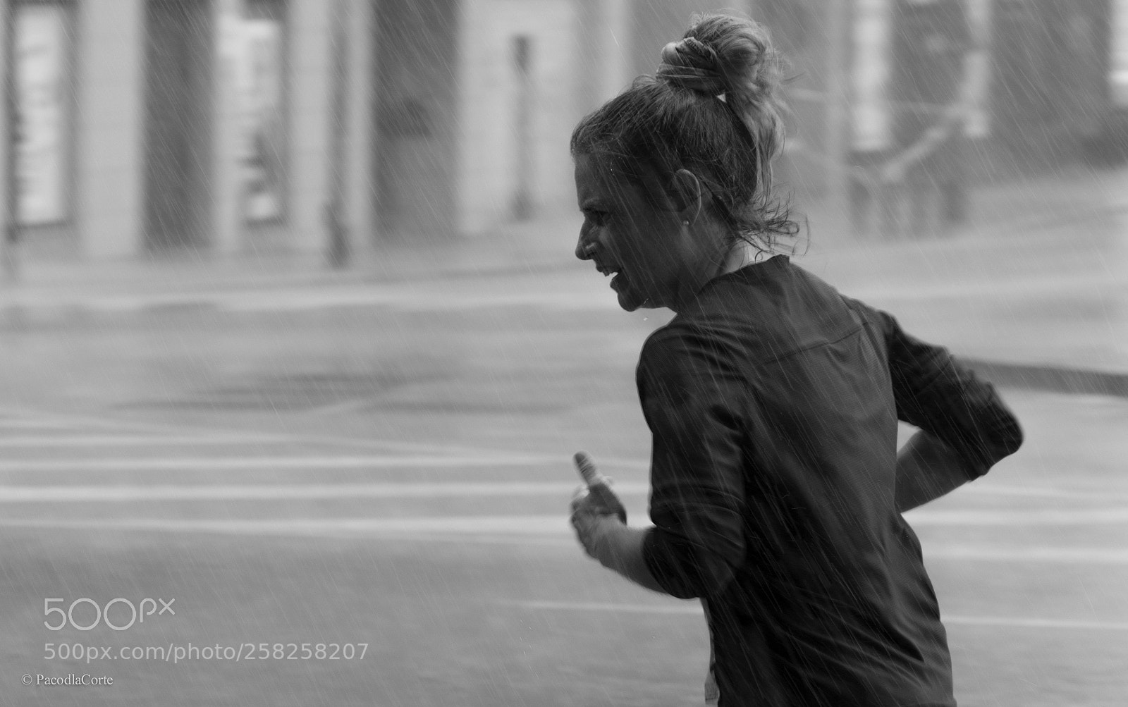 Nikon D7200 sample photo. Bajo la lluvia photography