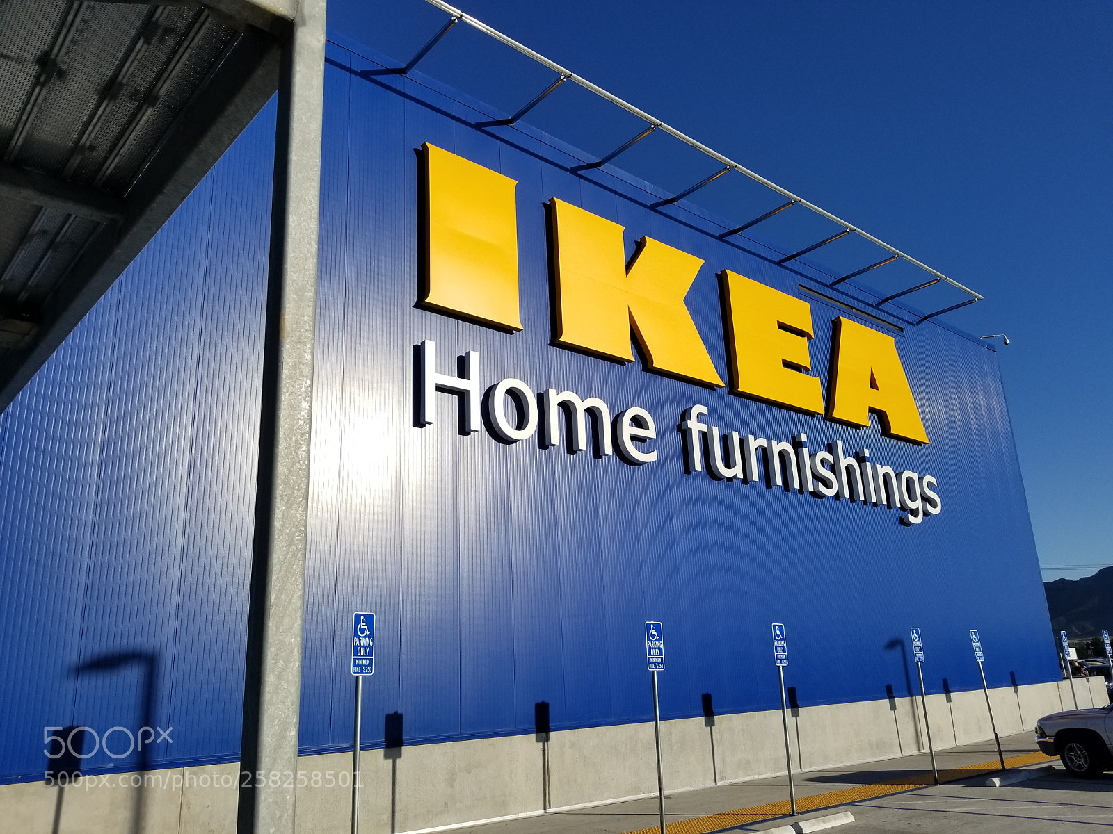 Samsung Galaxy S8+ sample photo. Ikea - burbank, ca photography