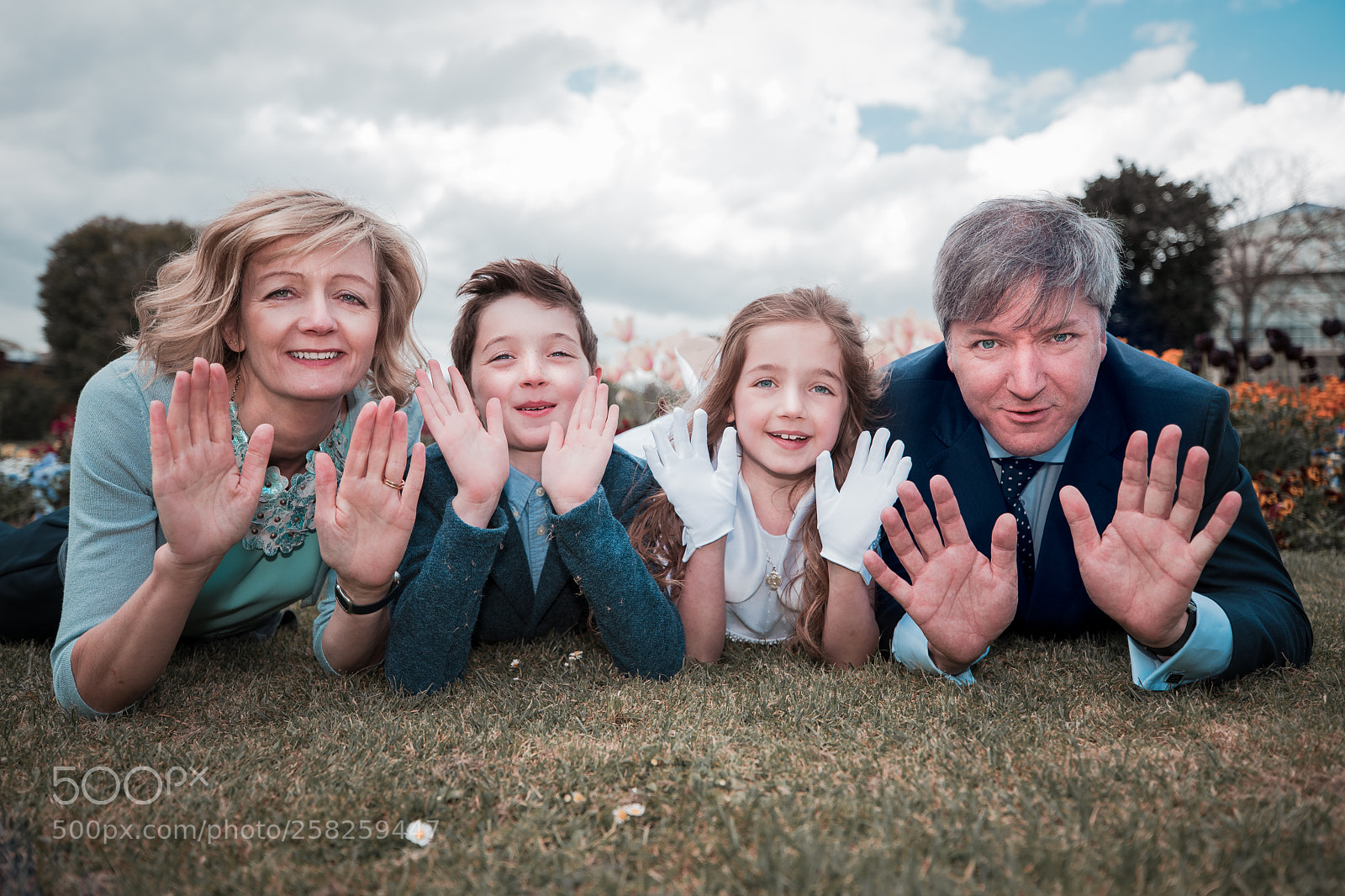 Canon EOS 5D Mark IV sample photo. Family fun photography