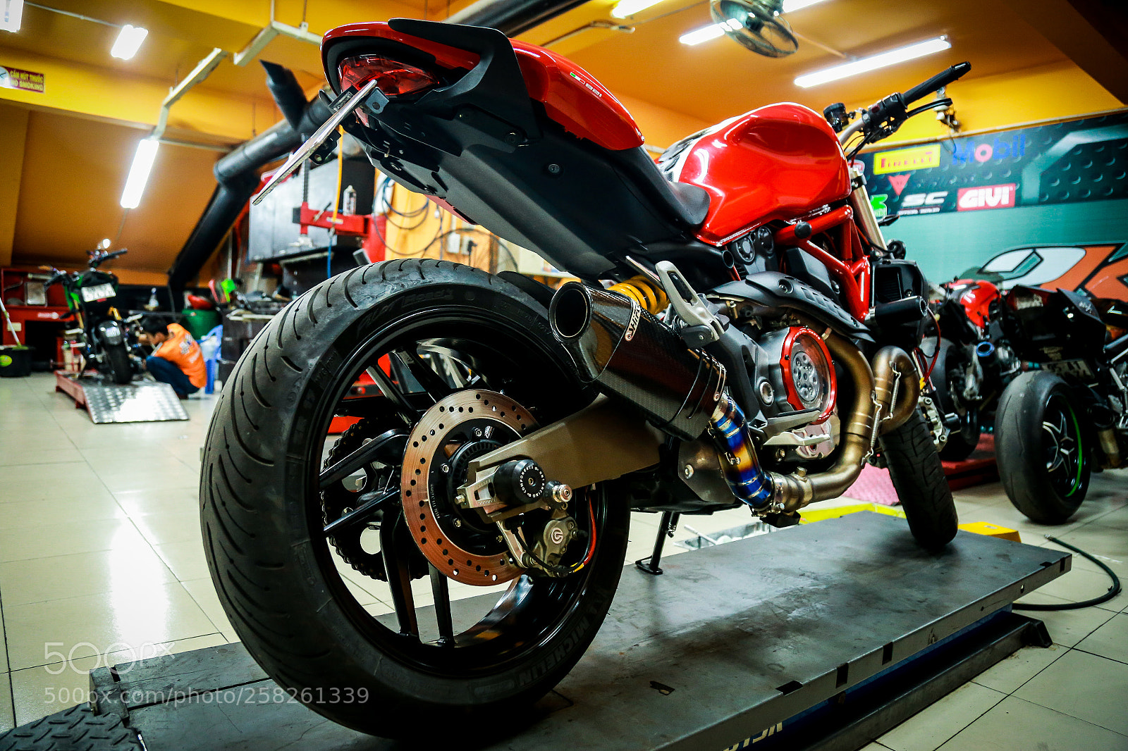 Canon EOS 6D sample photo. A () photography