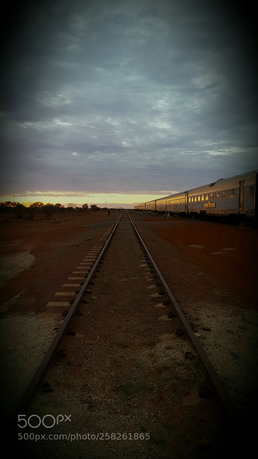 Samsung Galaxy S6 sample photo. A "sunbaked" country photography