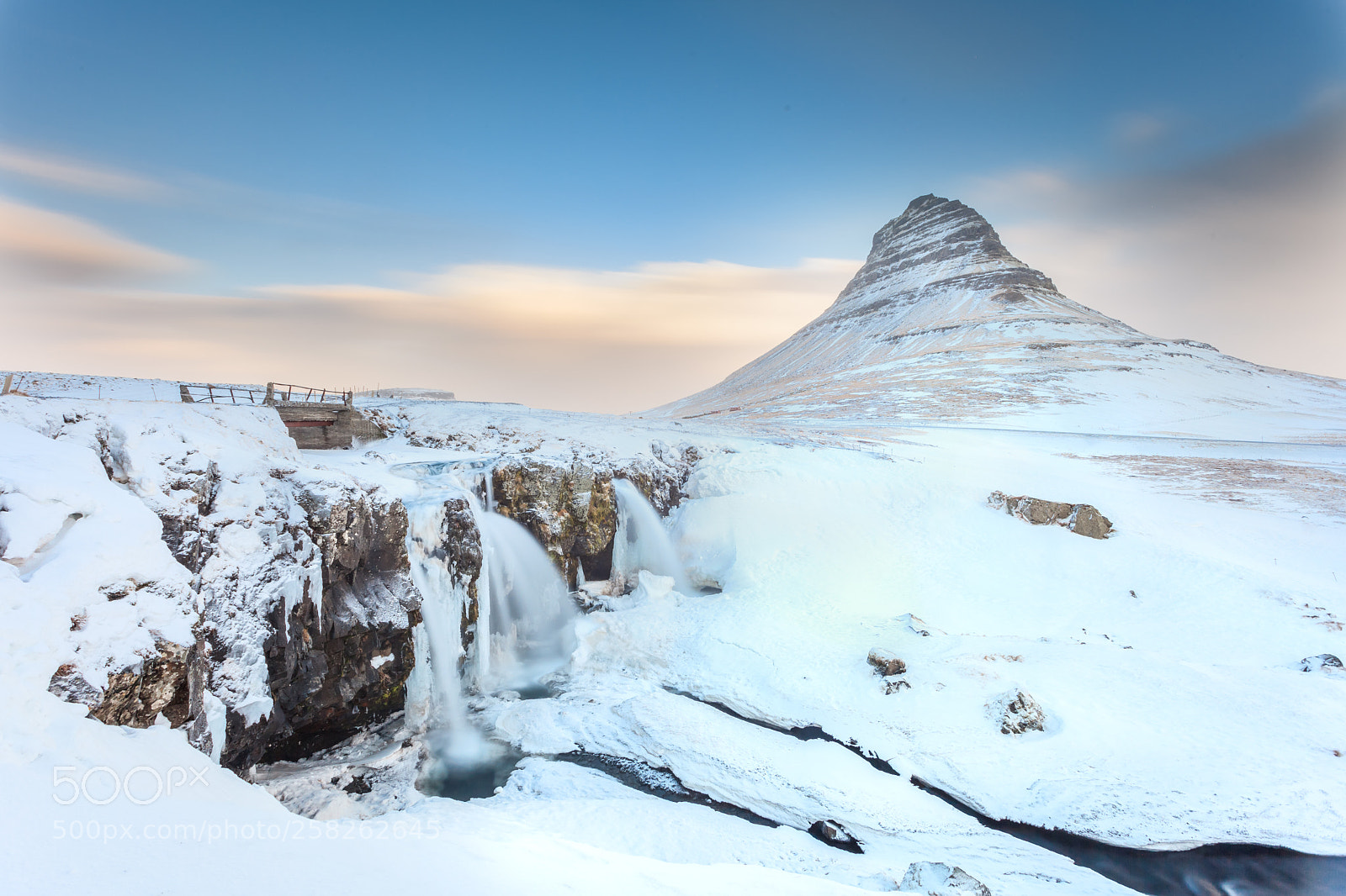 Canon EOS 5D Mark II sample photo. Iceland in winter amazing photography