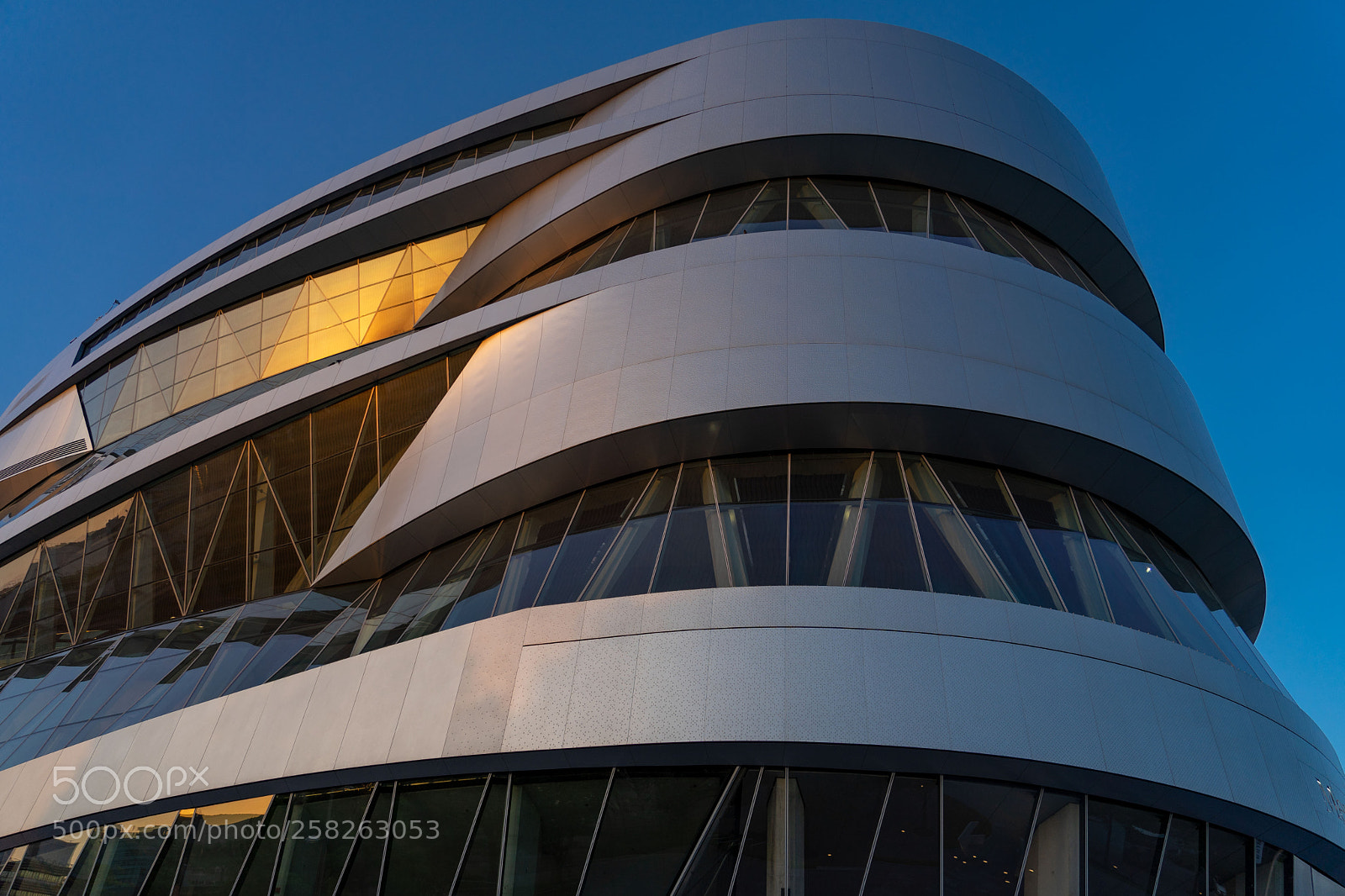 Sony a7 II sample photo. Mercedes benz museum photography