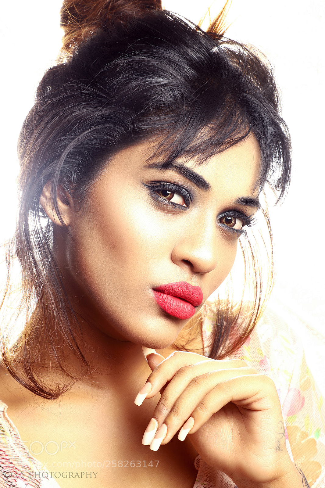 Canon EOS 6D Mark II sample photo. || high key portrait || photography