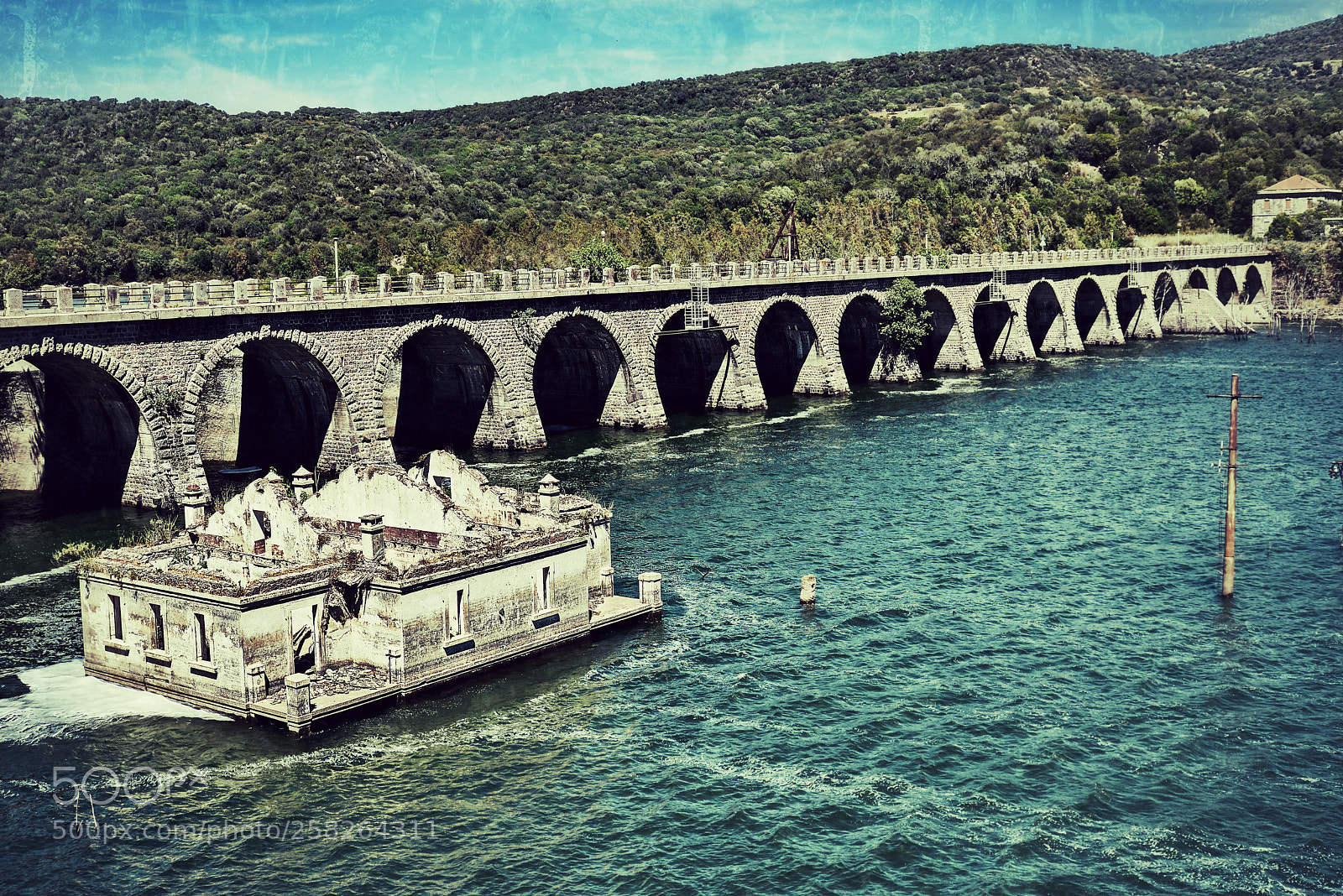 Nikon D600 sample photo. House boat photography
