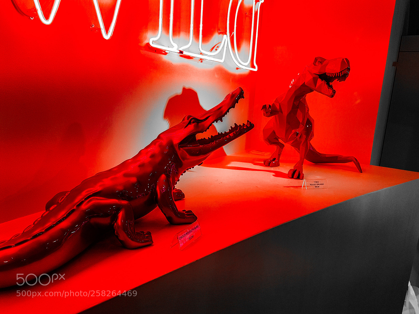 Samsung Galaxy S7 Edge sample photo. Crocodile and t-rex photography