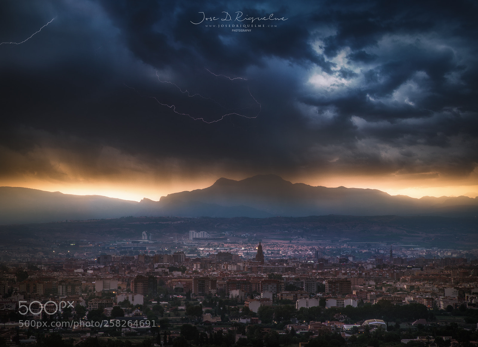 Canon EOS 6D Mark II sample photo. Murcia storm photography