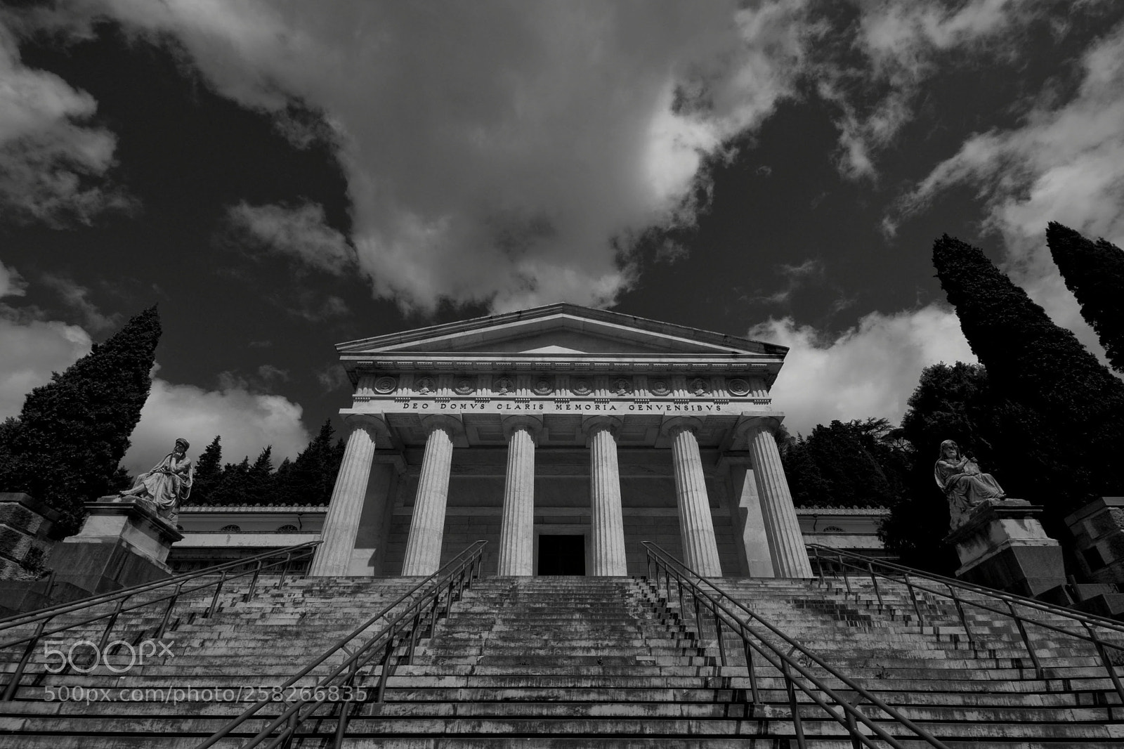 Nikon D90 sample photo. Pantheon photography