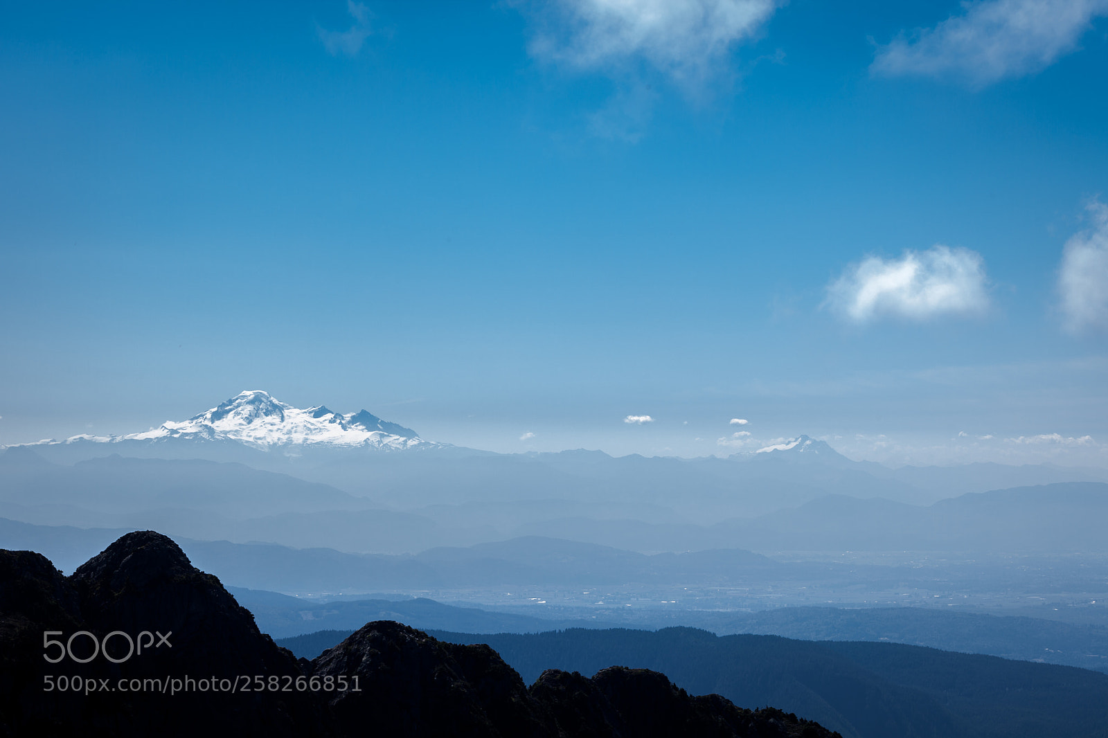 Canon EOS 5D Mark II sample photo. Mt baker in distance photography