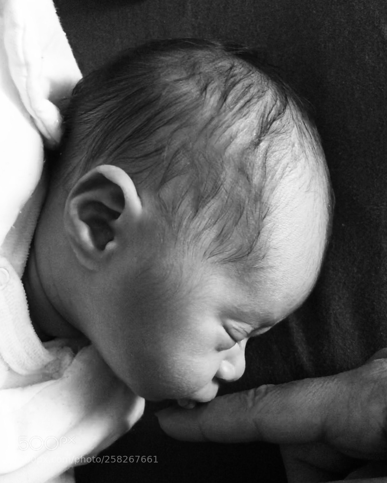 Apple iPhone X sample photo. Baby’s kiss photography