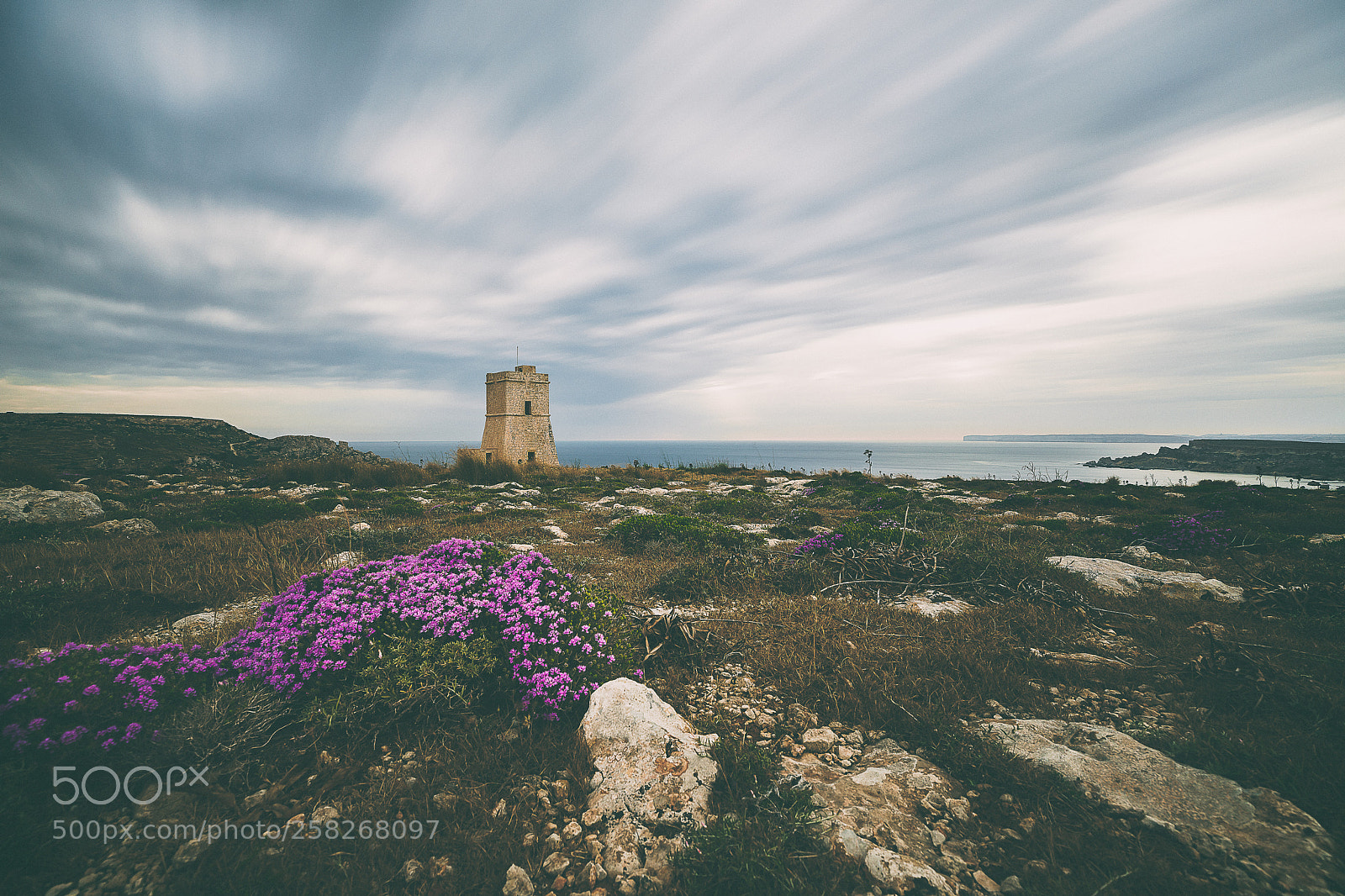 Canon EOS 5D Mark IV sample photo. Clouds on lippija tower photography