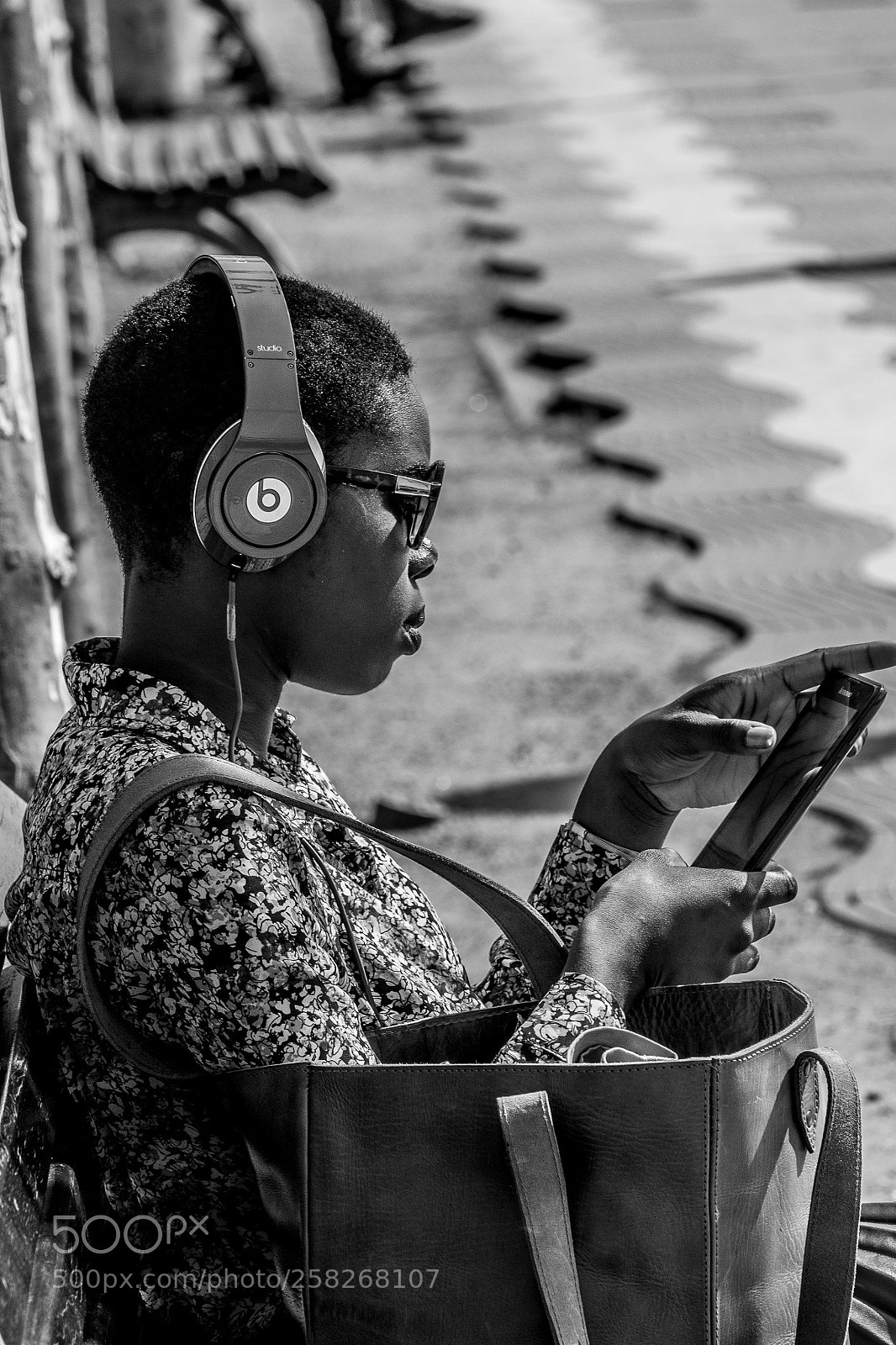 Canon EOS 70D sample photo. Headphones photography