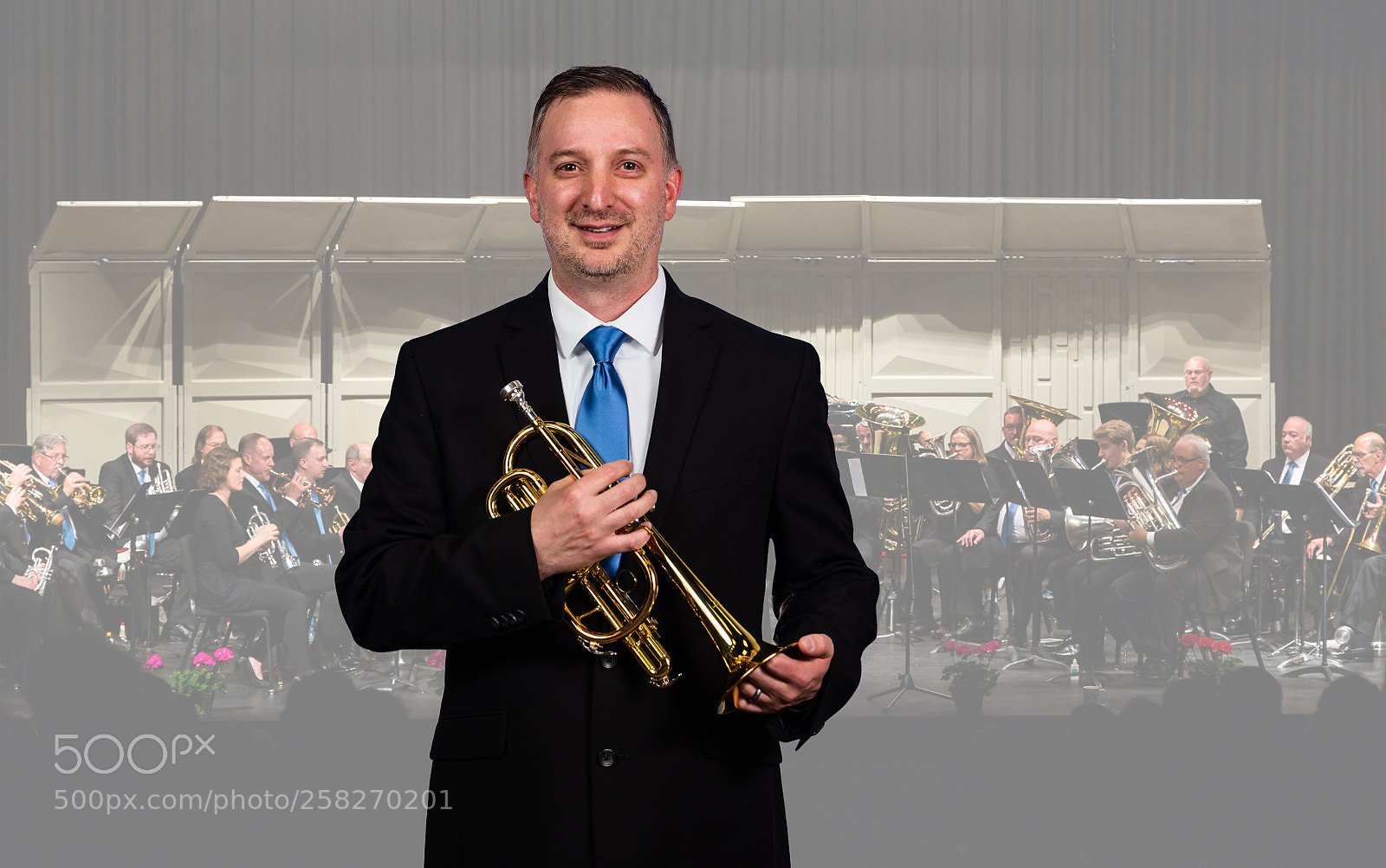 Canon EOS 6D sample photo. The featured soloist photography