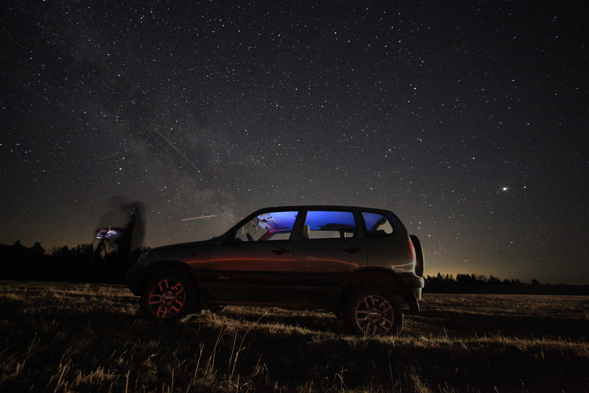 Canon EOS 5D Mark II sample photo. Car under milkey way photography