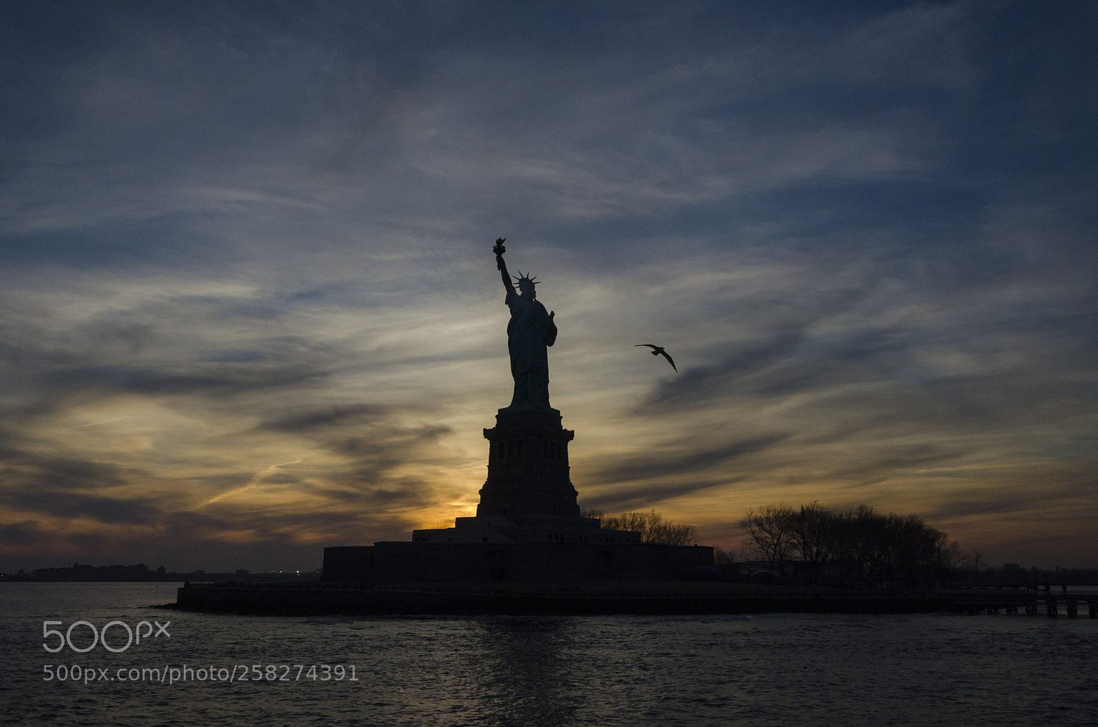 Nikon D7000 sample photo. The statue of liberty photography