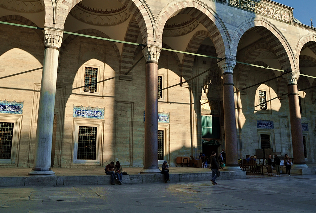 Nikon D5000 sample photo. In the city of cities photography