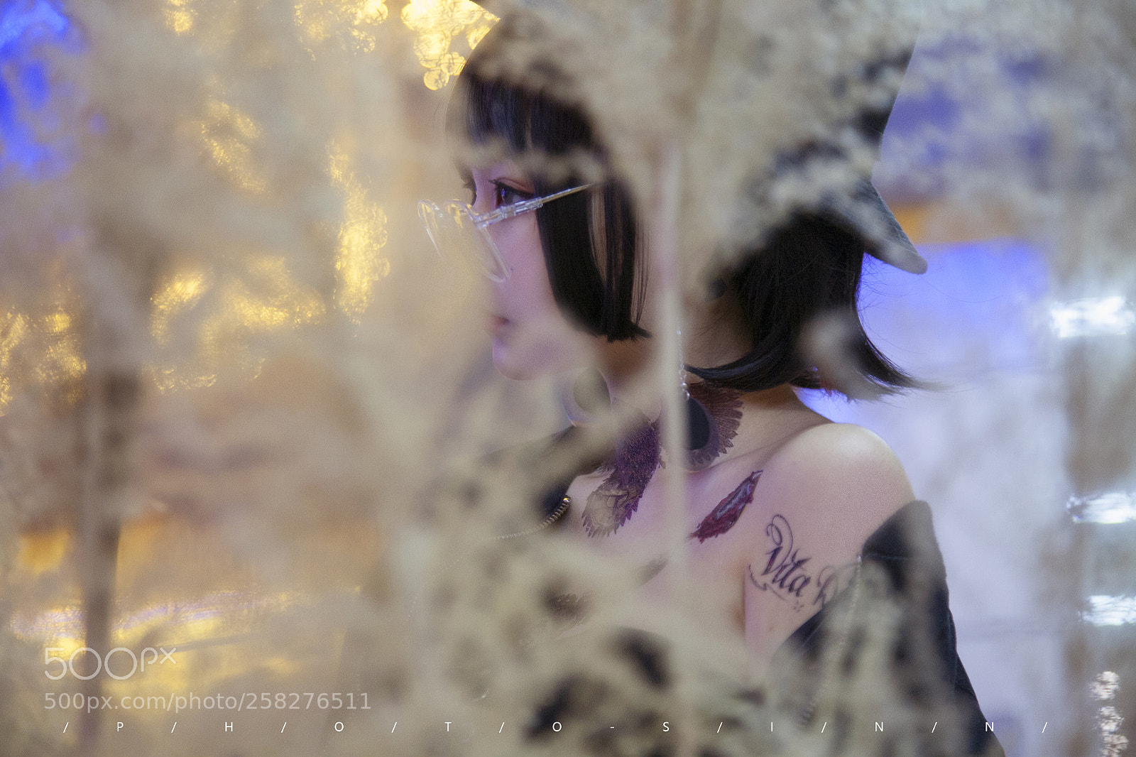 Canon EOS 5D sample photo. Neon street photography