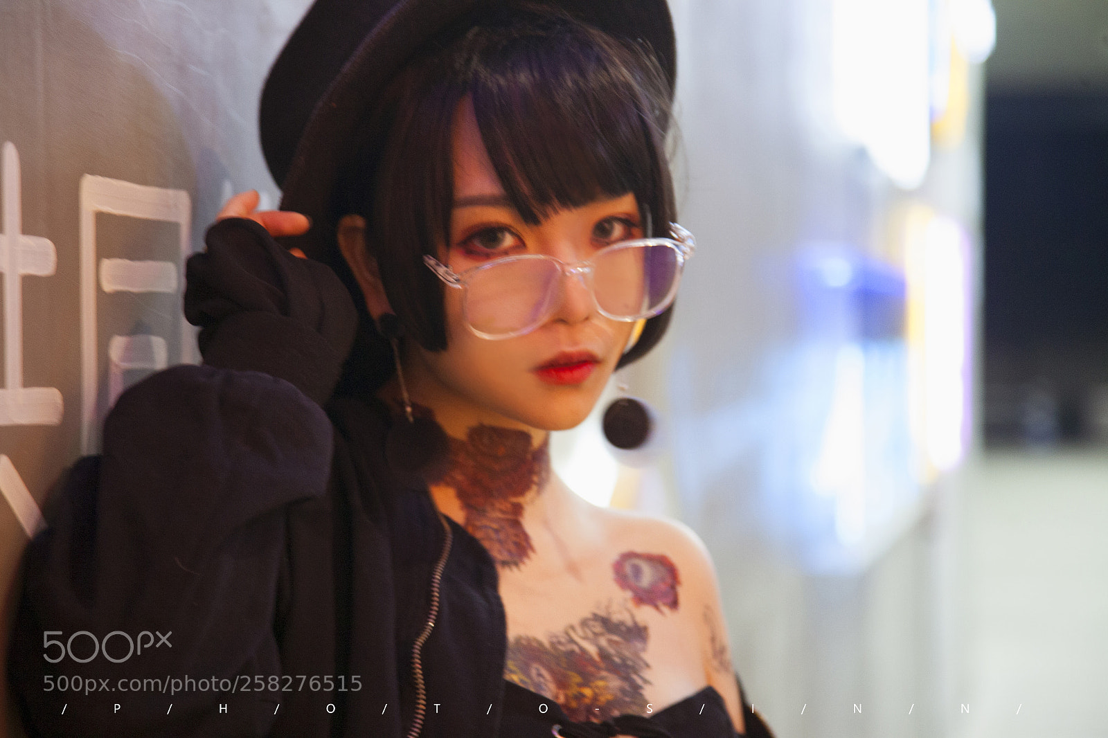 Canon EOS 5D sample photo. Neon street photography
