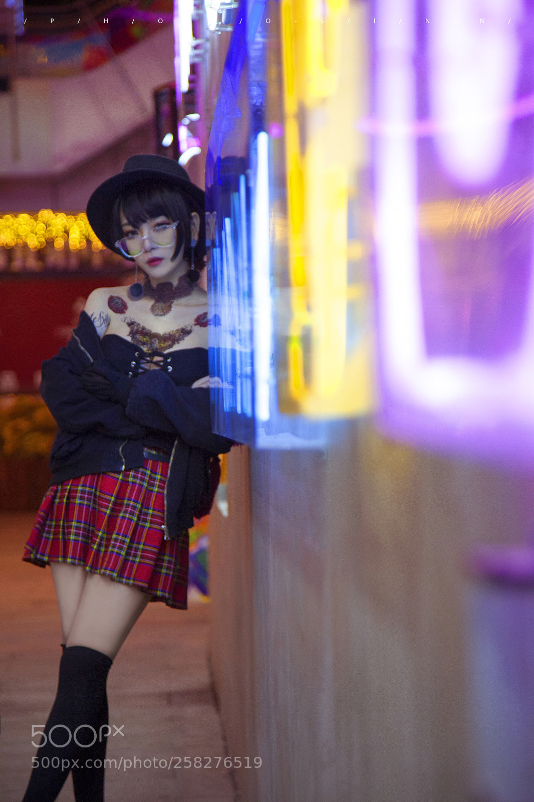 Canon EOS 5D sample photo. Neon street photography